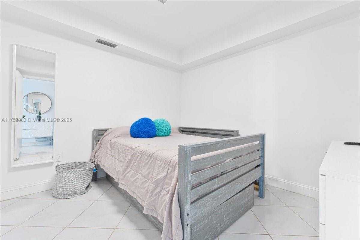 Small Image of 16400 COLLINS AVE #1542, Sunny Isles Beach Number 33