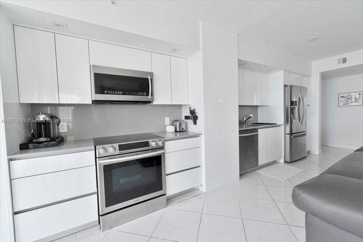 Small Image of 16400 COLLINS AVE #1542, Sunny Isles Beach Number 8