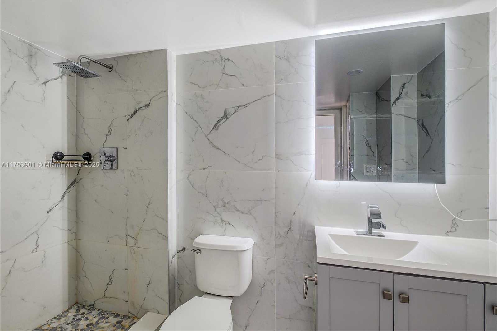 Small Image of 20500 WEST COUNTRY CLUB DR #512, Aventura Number 22