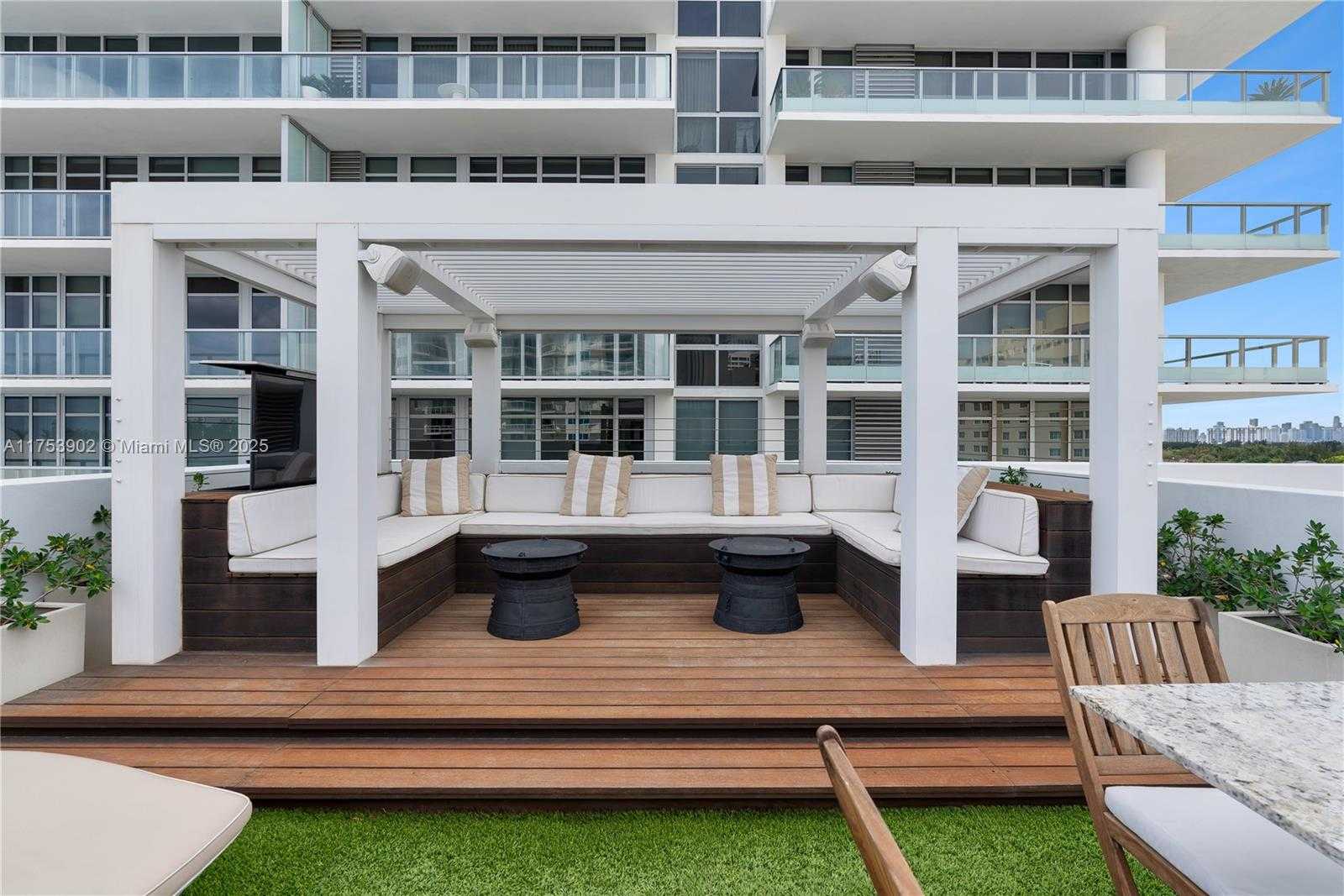 Small Image of 3739 COLLINS AVE #N-605, Miami Beach Number 14