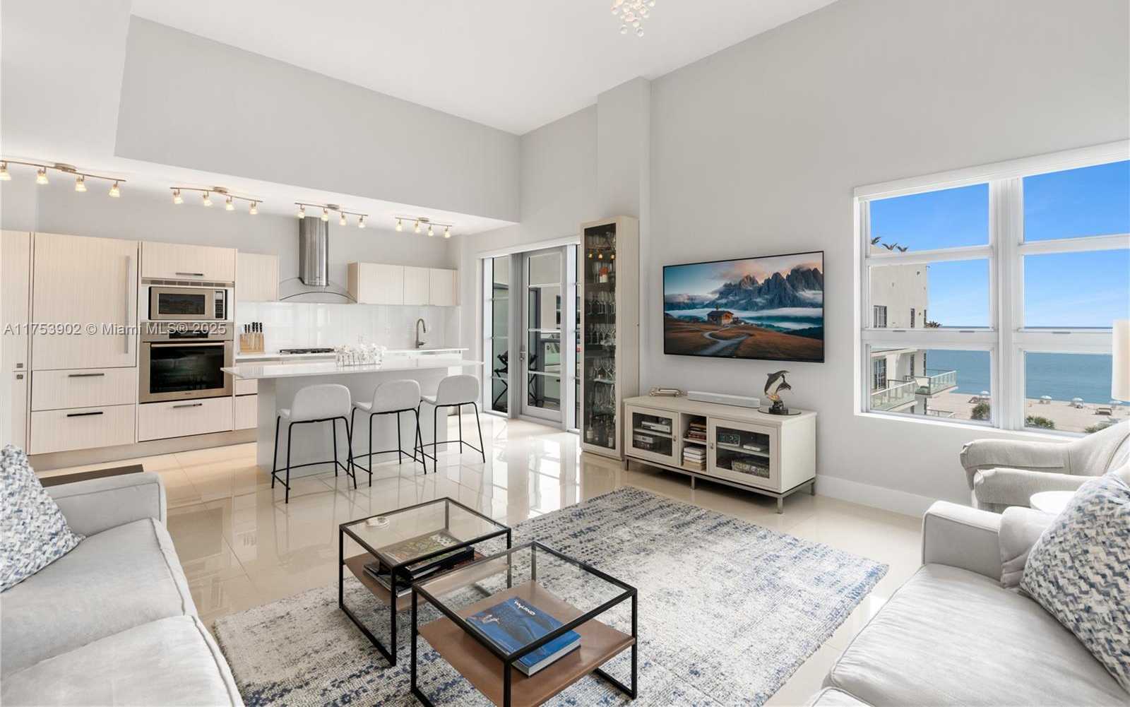 Small Image of 3739 COLLINS AVE #N-605, Miami Beach Number 3