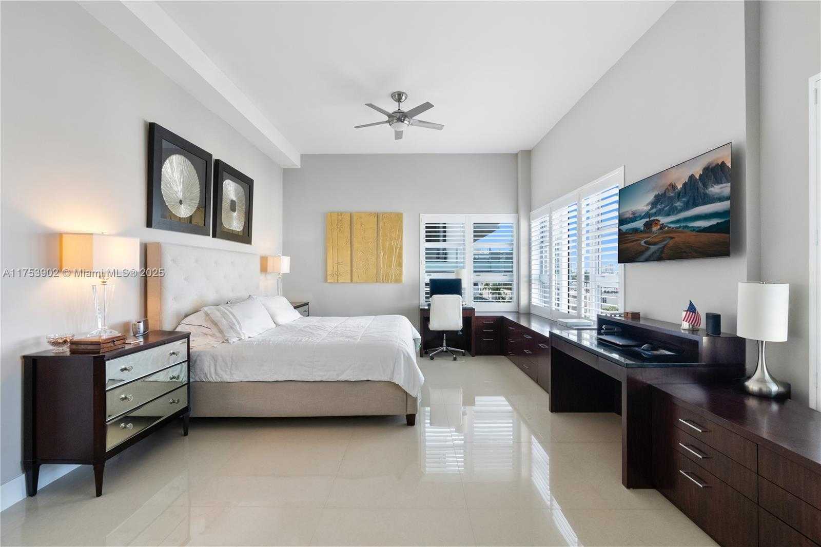 Small Image of 3739 COLLINS AVE #N-605, Miami Beach Number 8