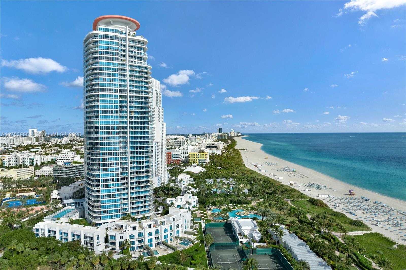 Small Image of 100 SOUTH POINTE DR #606, Miami Beach Number 27