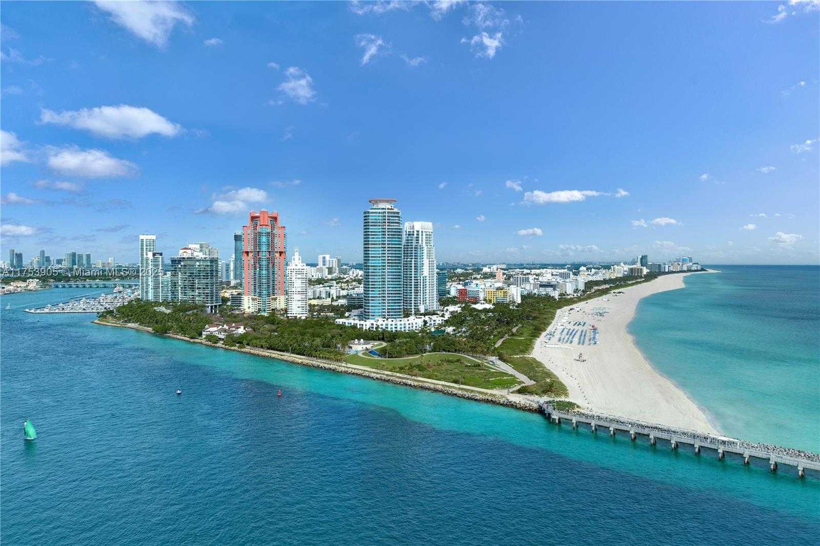 Small Image of 100 SOUTH POINTE DR #606, Miami Beach Number 30