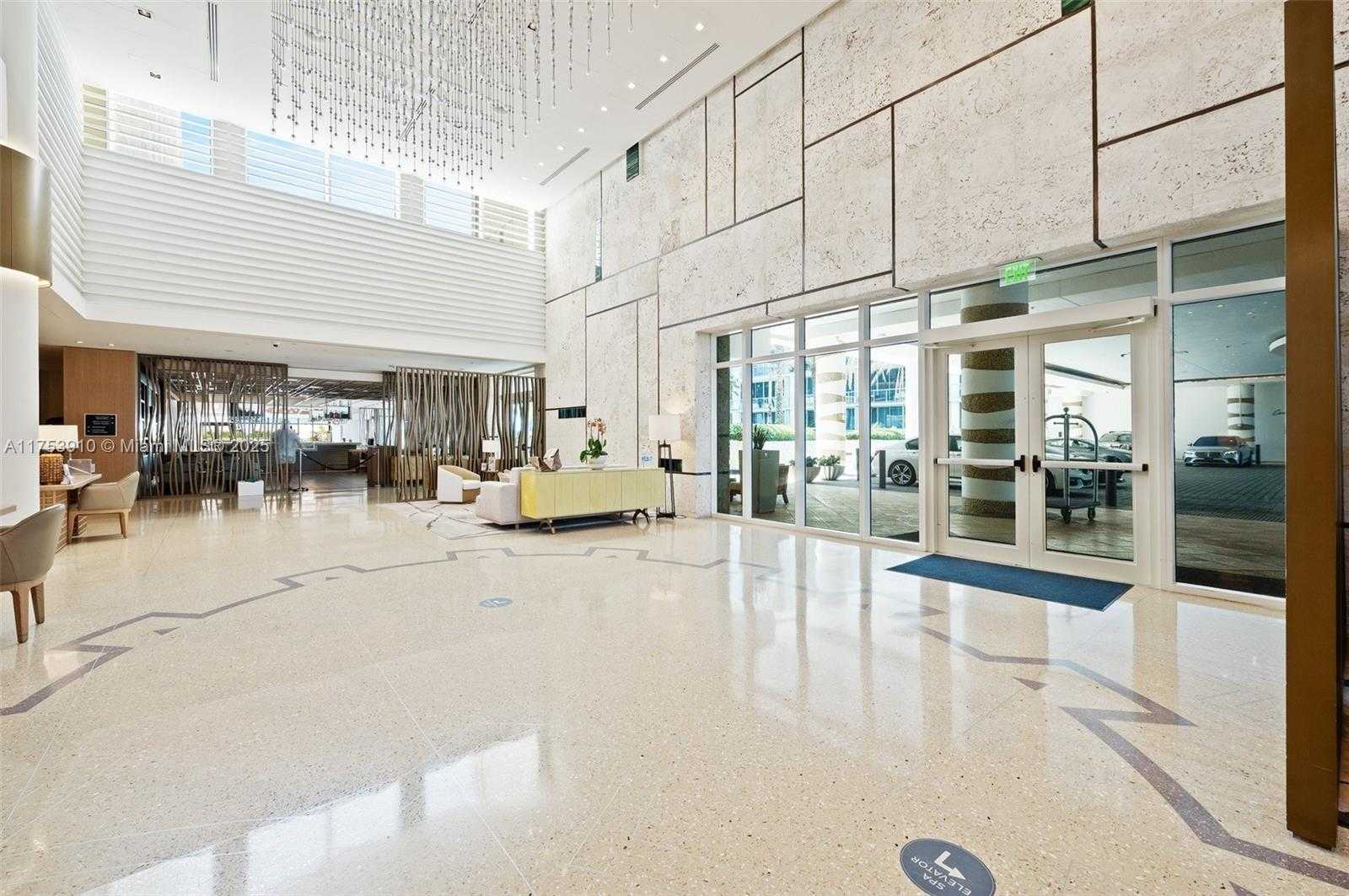Small Image of 6801 COLLINS AVE #PH06 (Deed PH10), Miami Beach Number 23