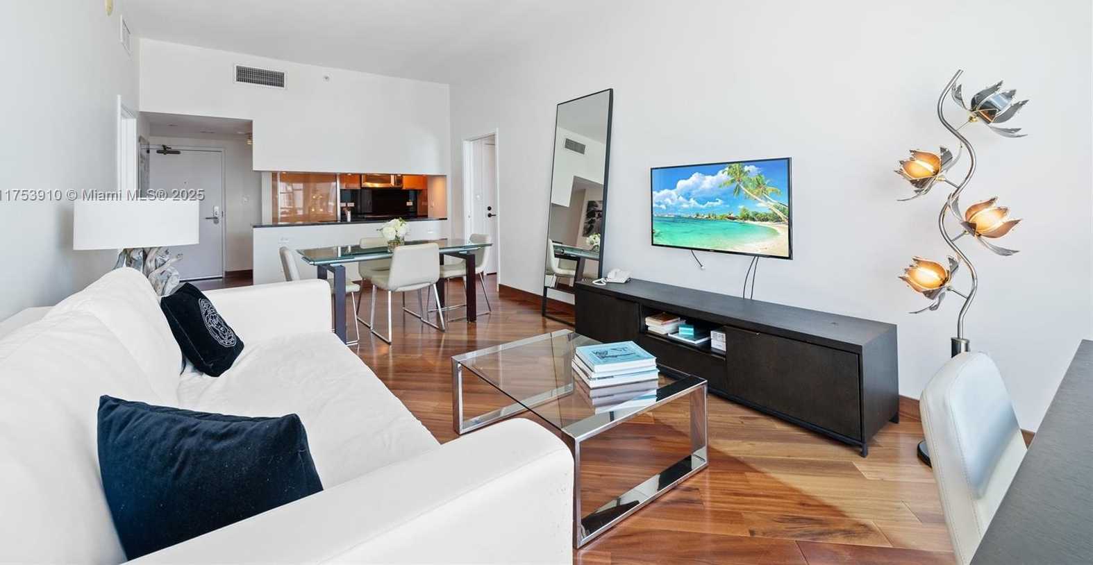 Small Image of 6801 COLLINS AVE #PH06 (Deed PH10), Miami Beach Number 4