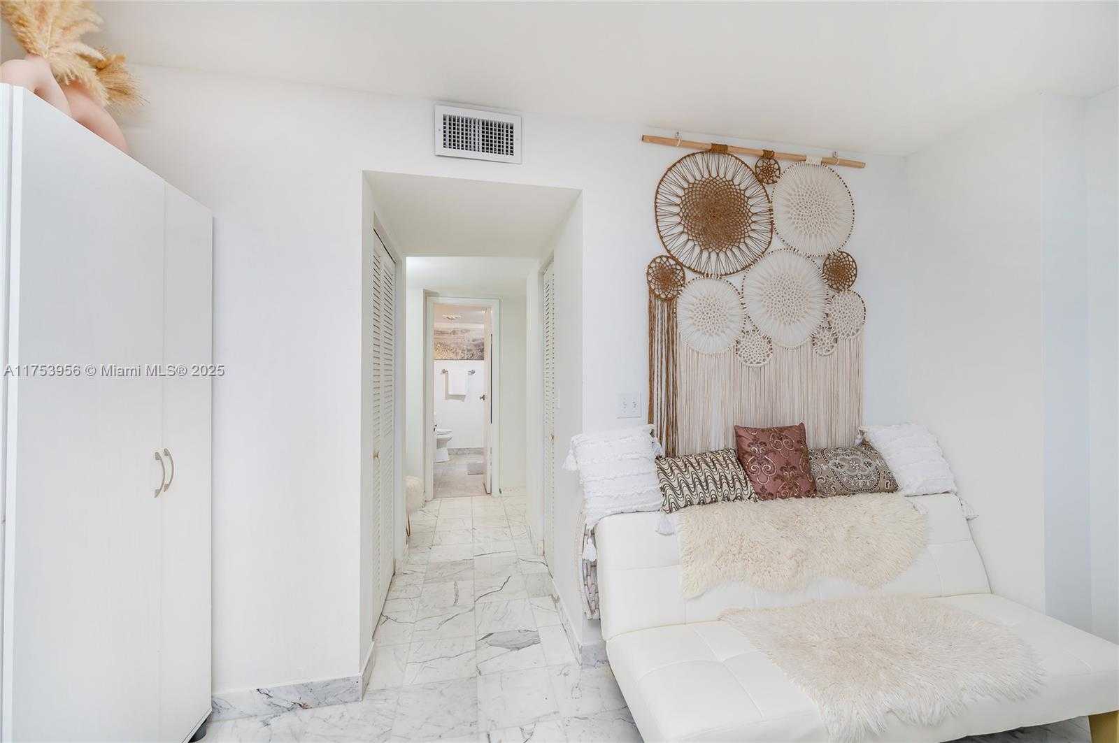 Small Image of 2301 SOUTH OCEAN DR #1102, Hollywood Number 20