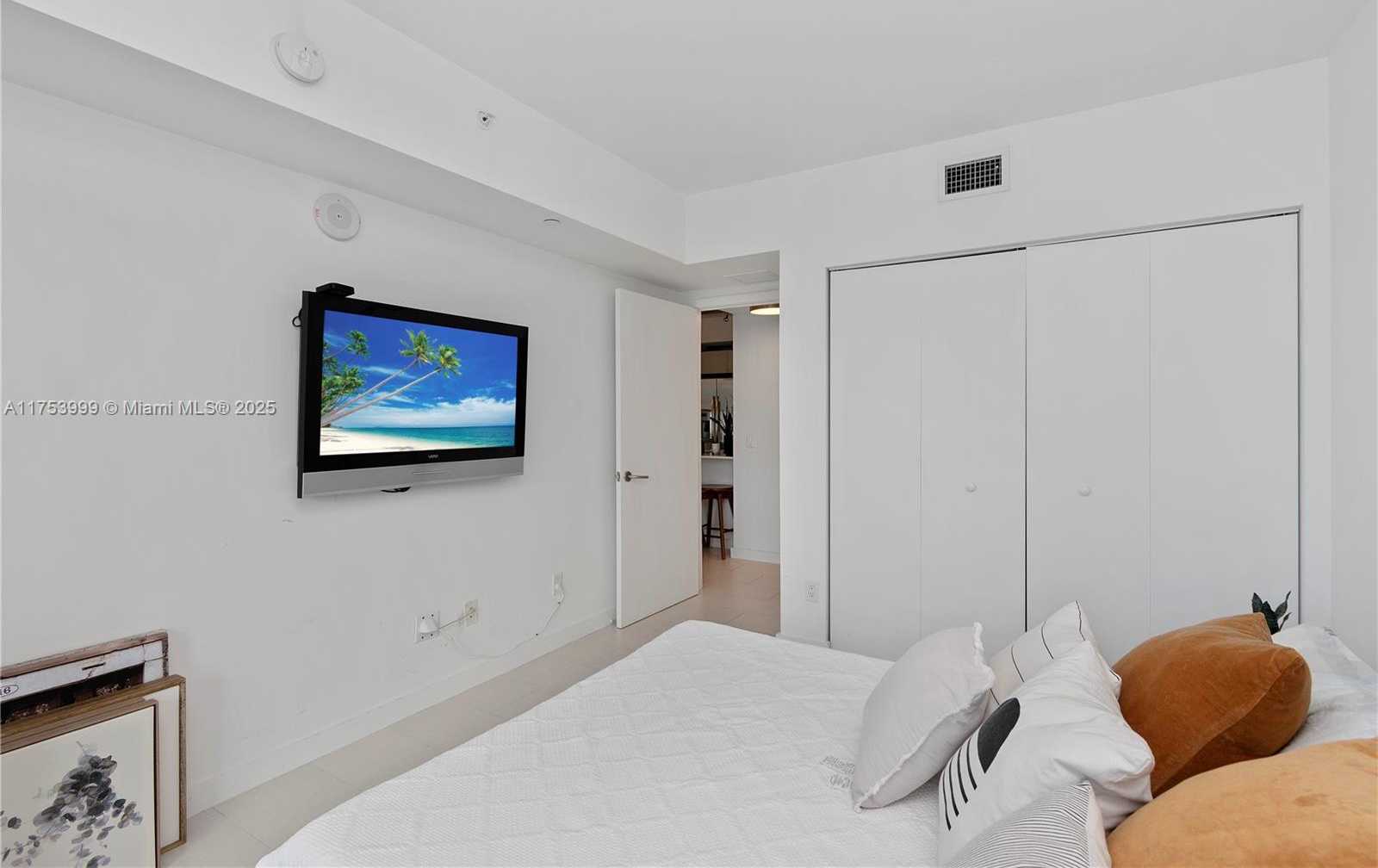 Small Image of 4250 BISCAYNE BLVD #917, Miami Number 12