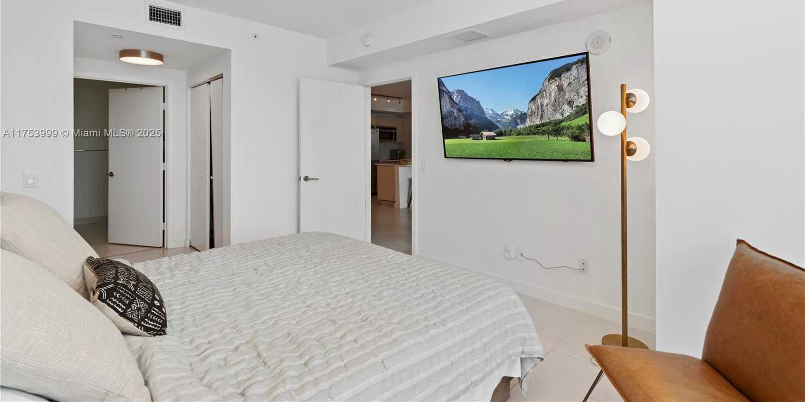 Small Image of 4250 BISCAYNE BLVD #917, Miami Number 15