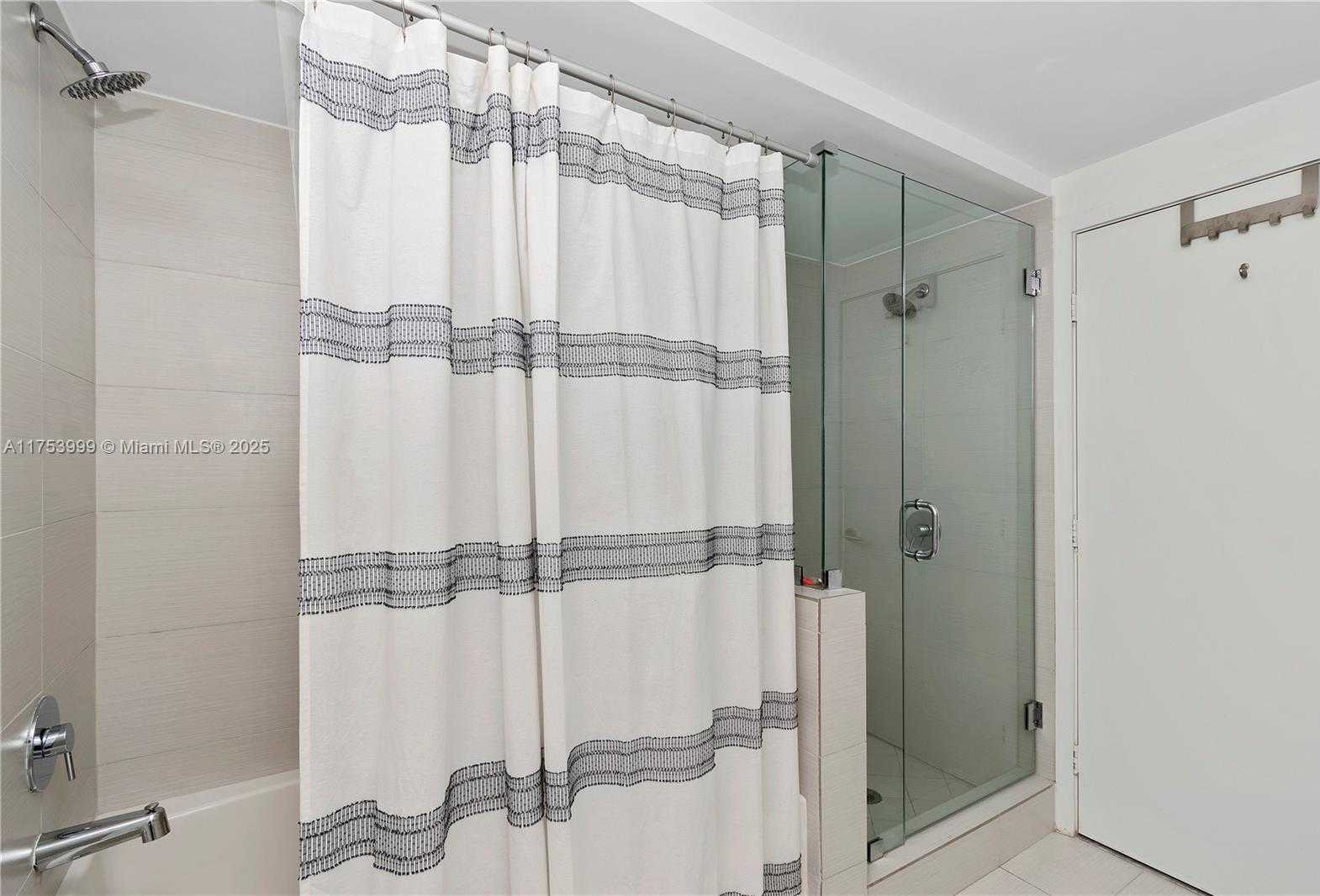 Small Image of 4250 BISCAYNE BLVD #917, Miami Number 17