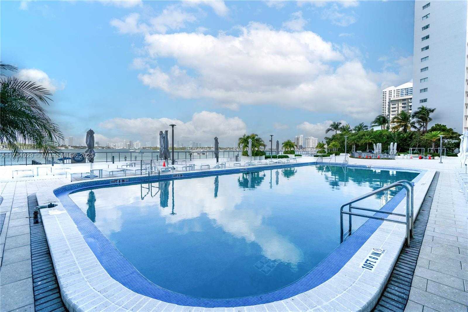 Small Image of Mirador 1000, 1000 West Ave, Miami Beach, FL 33139, USA Number 25