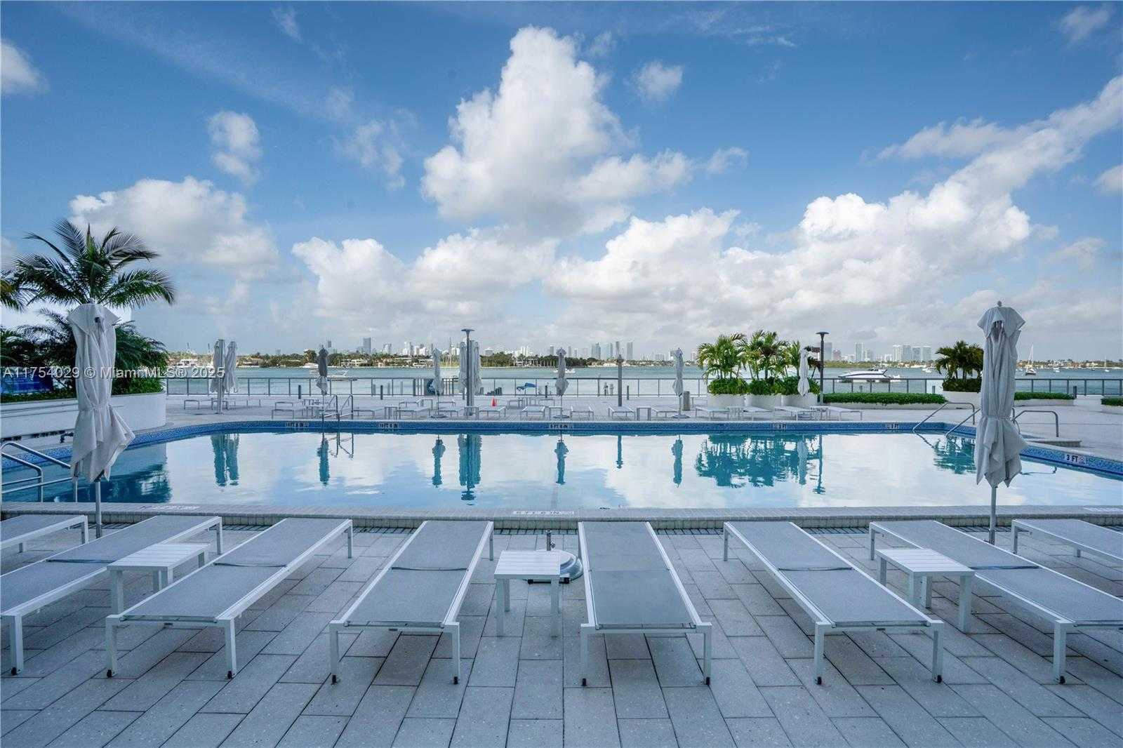 Small Image of Mirador 1000, 1000 West Ave, Miami Beach, FL 33139, USA Number 26