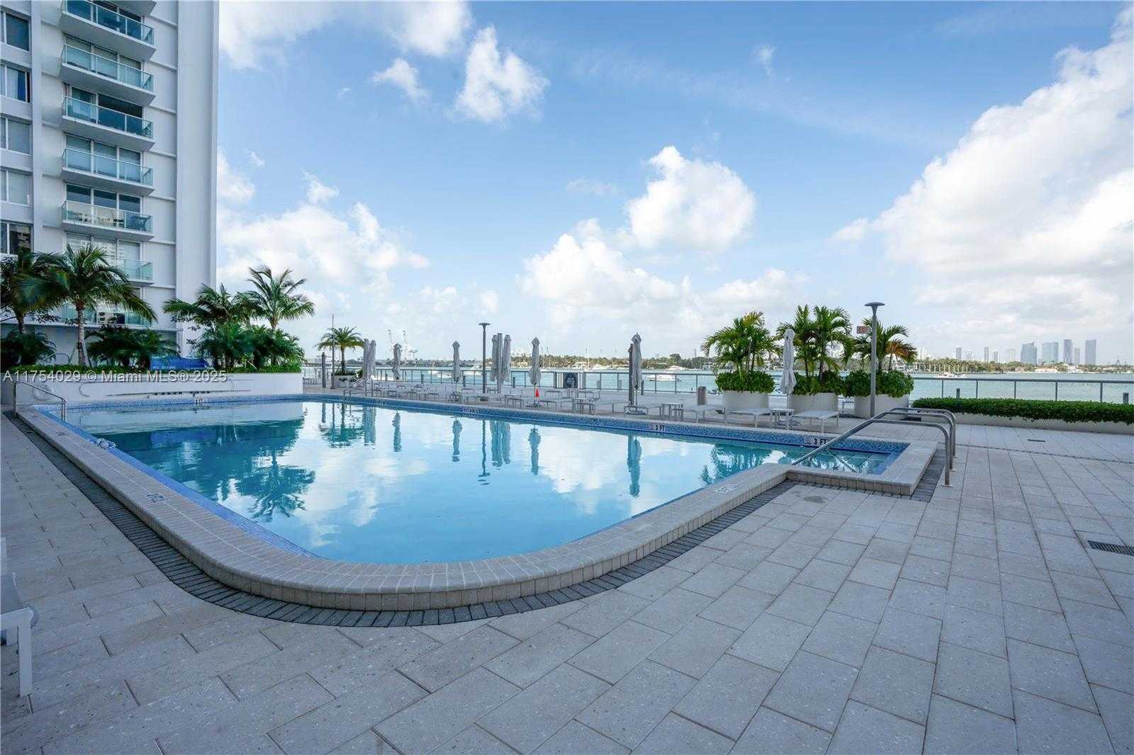 Small Image of Mirador 1000, 1000 West Ave, Miami Beach, FL 33139, USA Number 27