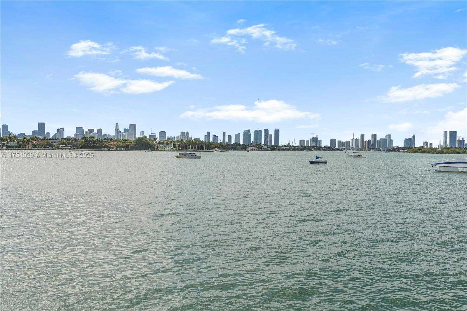 Small Image of Mirador 1000, 1000 West Ave, Miami Beach, FL 33139, USA Number 34