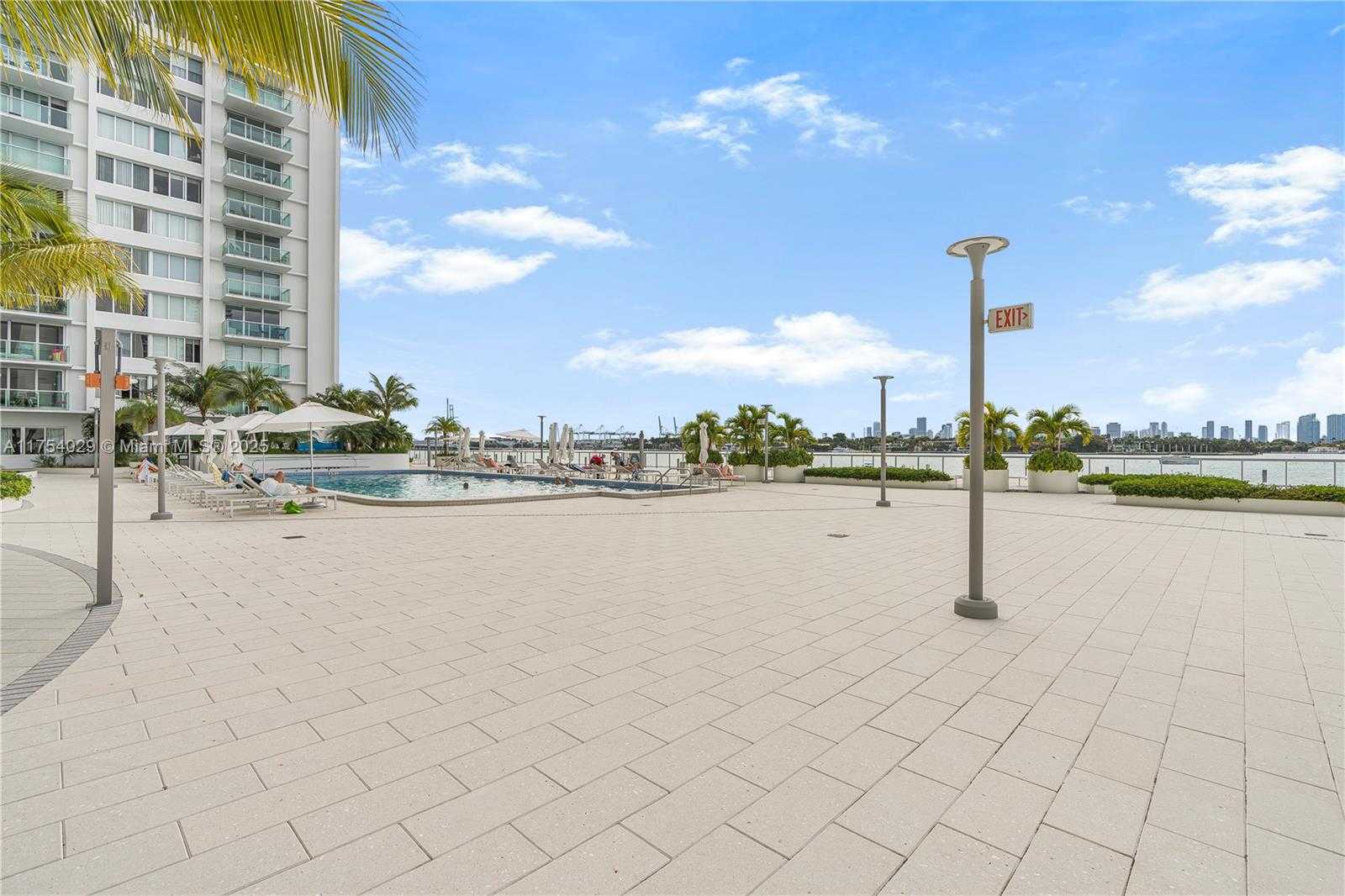 Small Image of Mirador 1000, 1000 West Ave, Miami Beach, FL 33139, USA Number 37