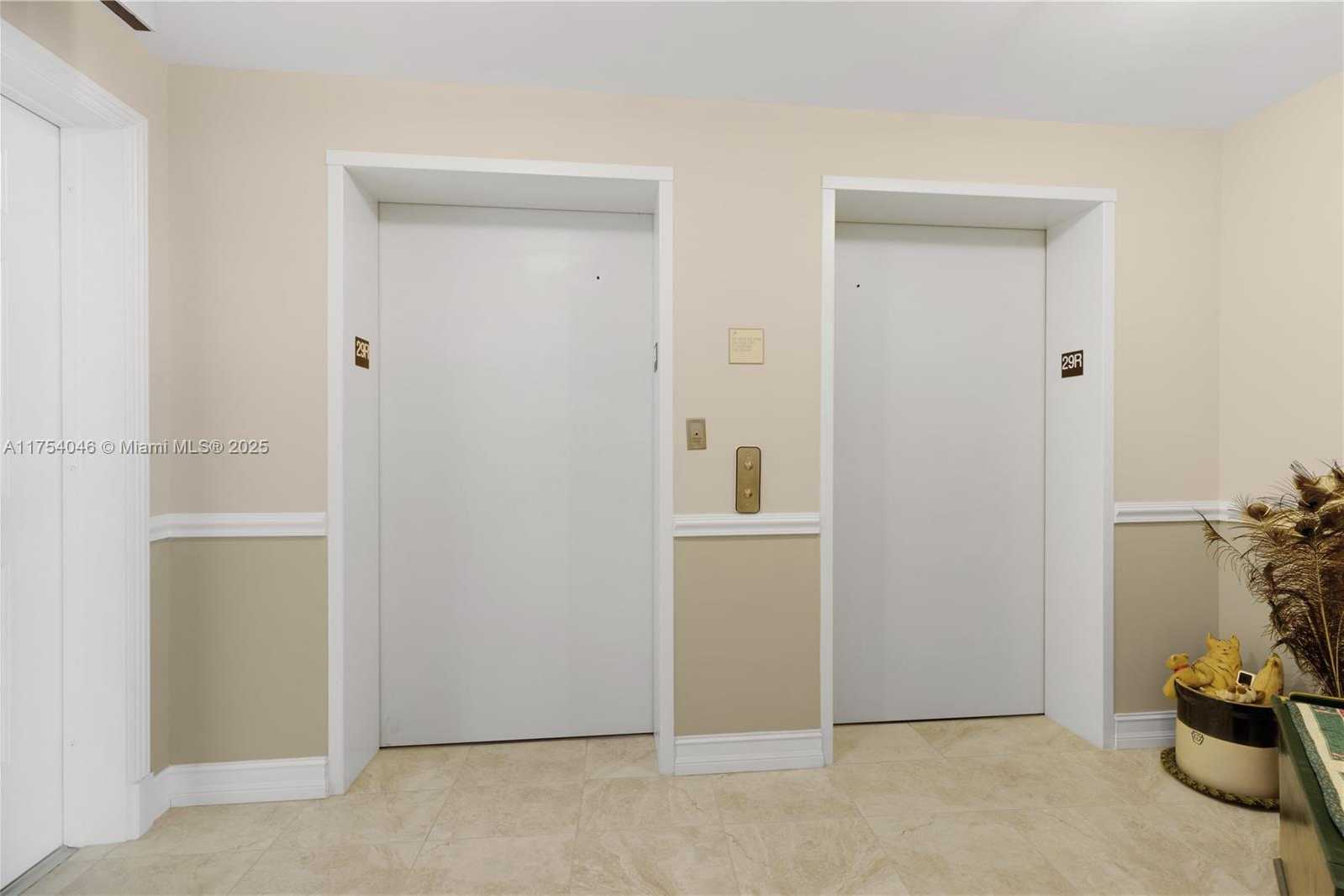 Small Image of 3330 NORTH EAST 190TH ST #2915, Aventura Number 19