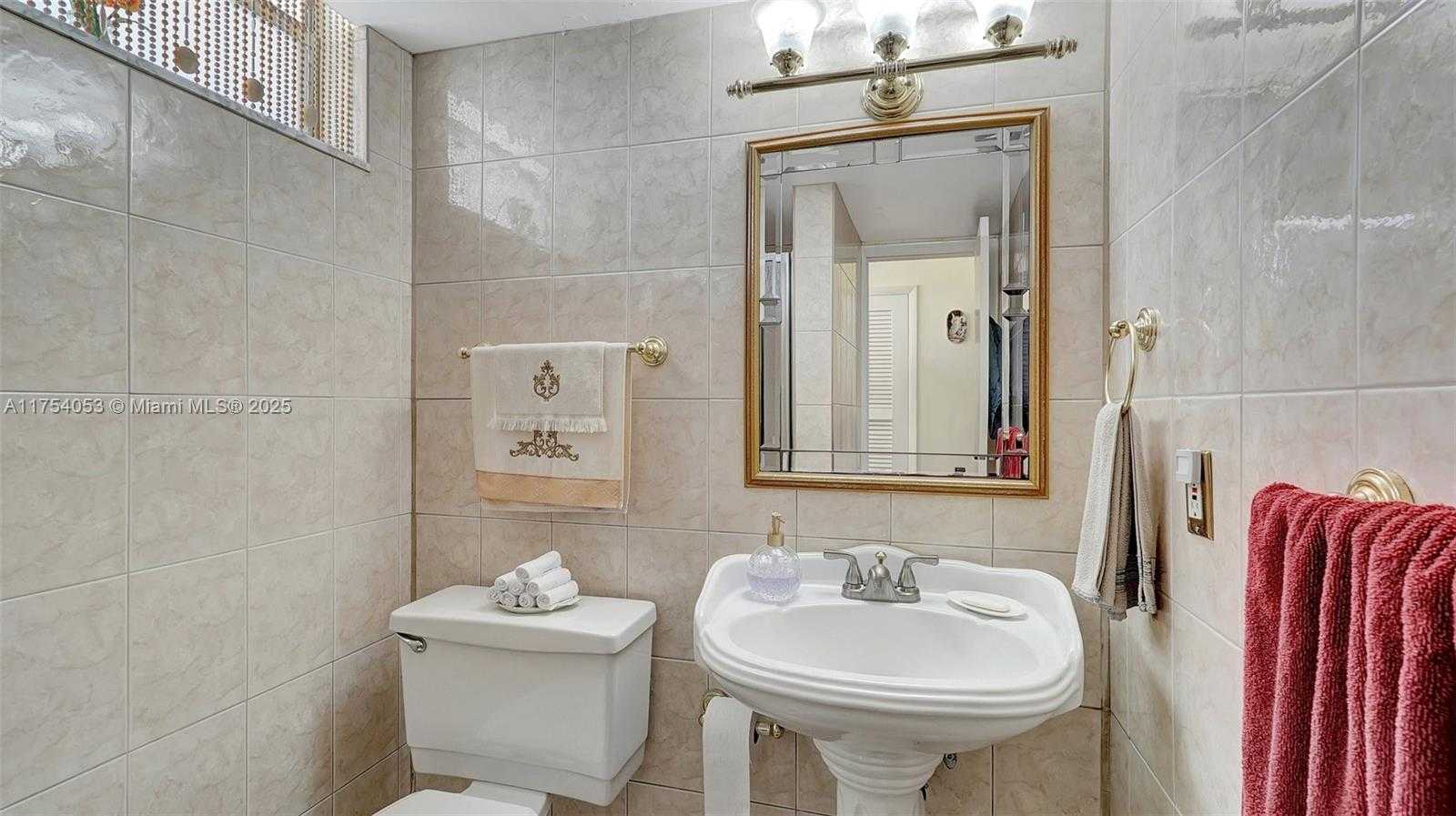 Small Image of 3030 MARCOS DR #T205, Aventura Number 17