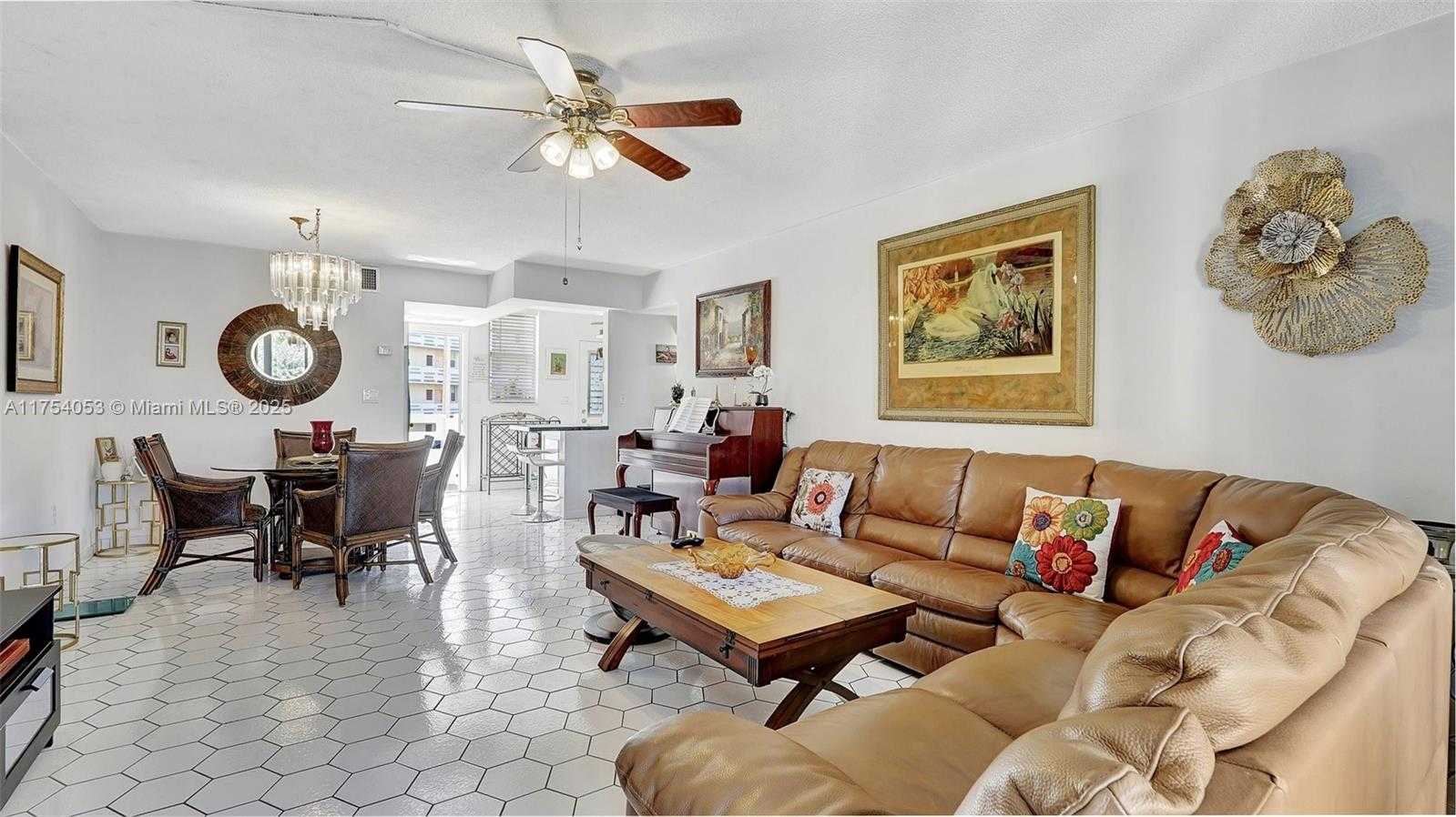 Small Image of 3030 MARCOS DR #T205, Aventura Number 22