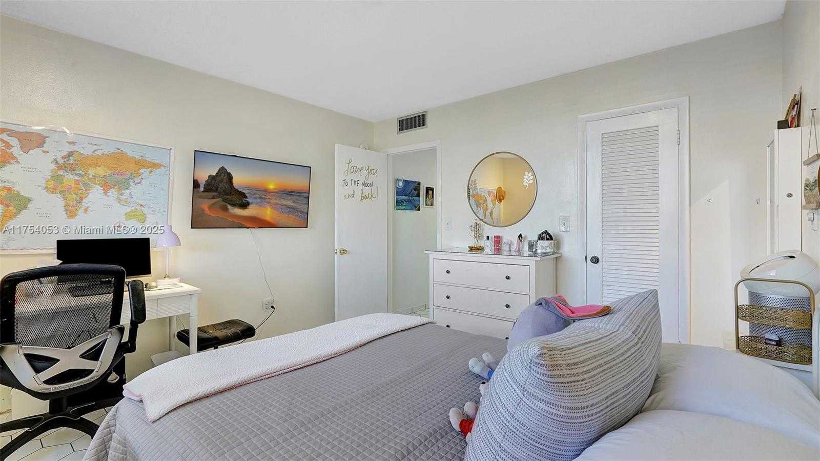 Small Image of 3030 MARCOS DR #T205, Aventura Number 23