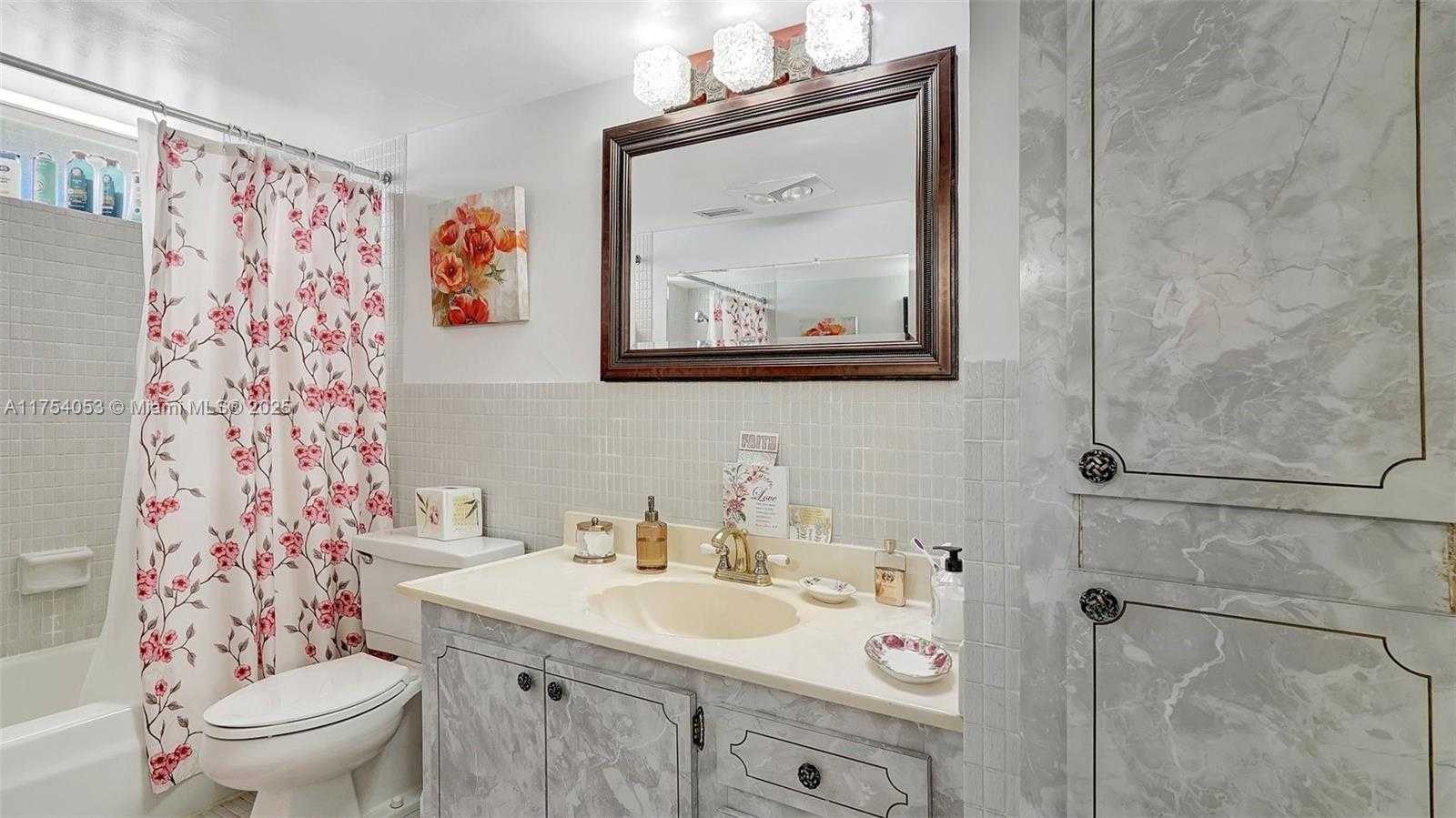 Small Image of 3030 MARCOS DR #T205, Aventura Number 26