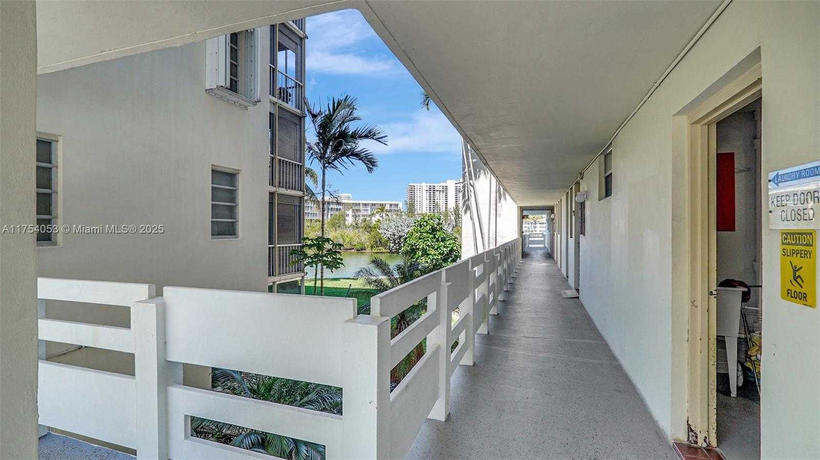 Small Image of 3030 MARCOS DR #T205, Aventura Number 29