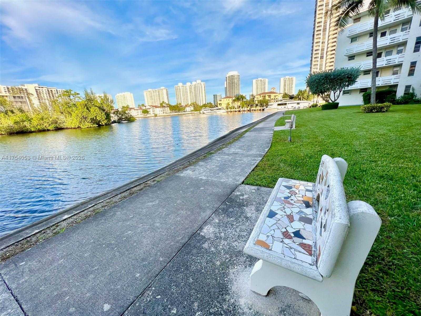 Small Image of 3030 MARCOS DR #T205, Aventura Number 32