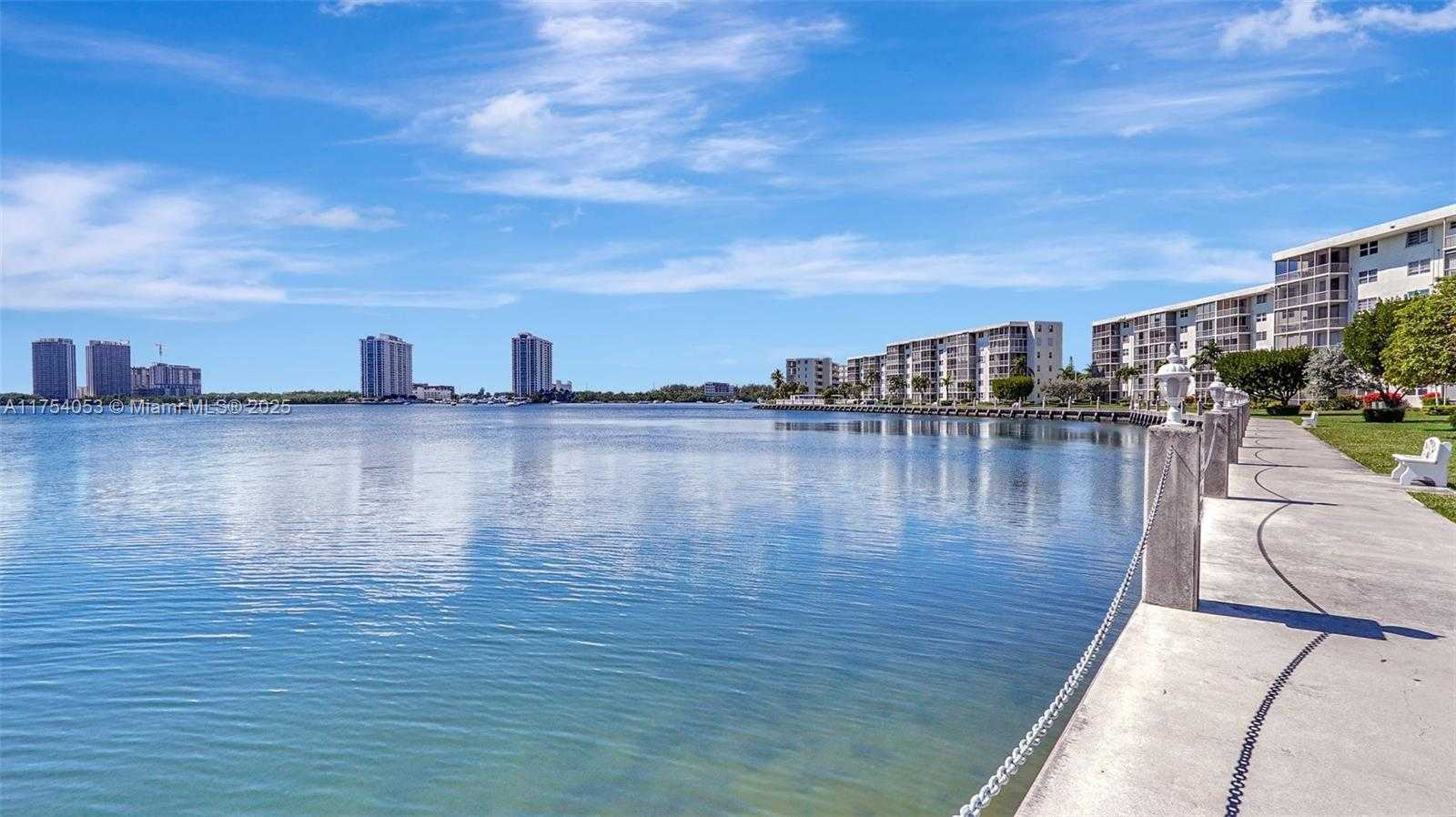 Small Image of 3030 MARCOS DR #T205, Aventura Number 41