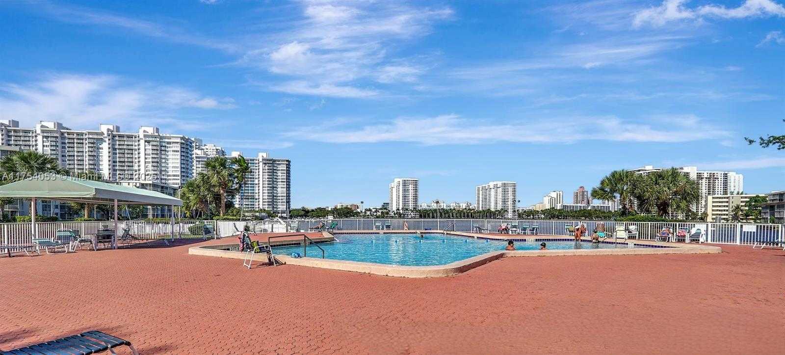 Small Image of 3030 MARCOS DR #T205, Aventura Number 45