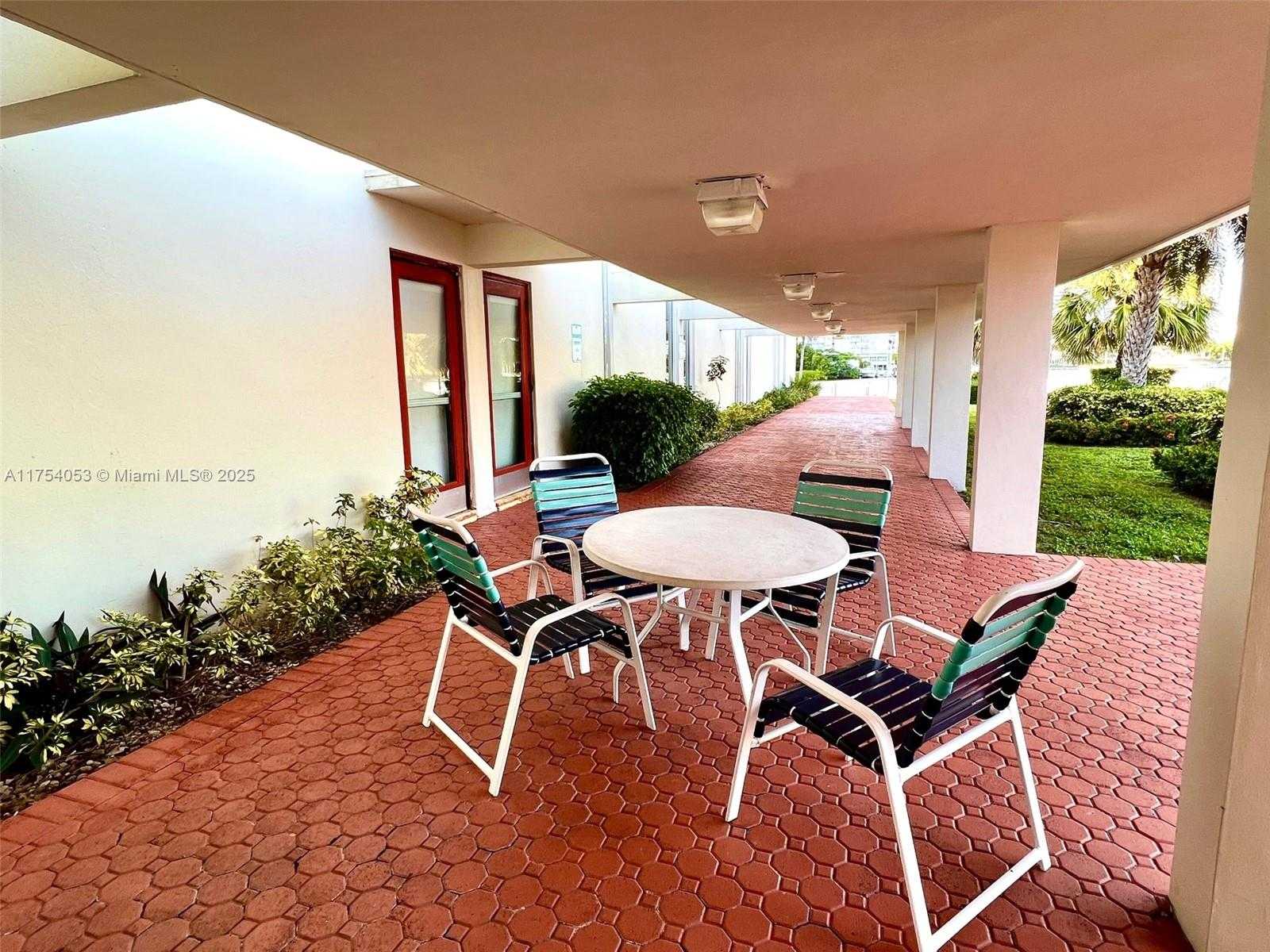 Small Image of 3030 MARCOS DR #T205, Aventura Number 47