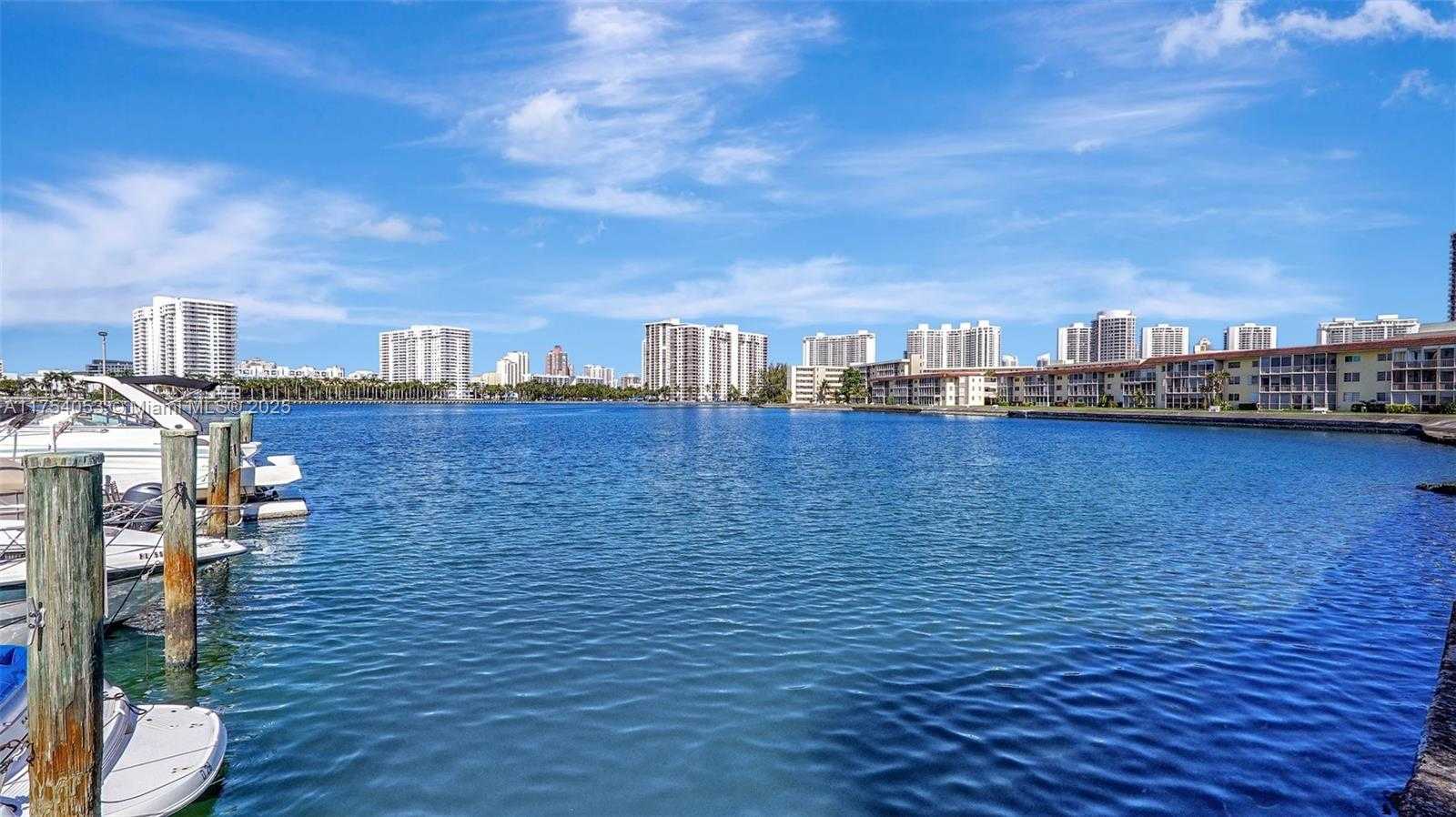 Small Image of 3030 MARCOS DR #T205, Aventura Number 49