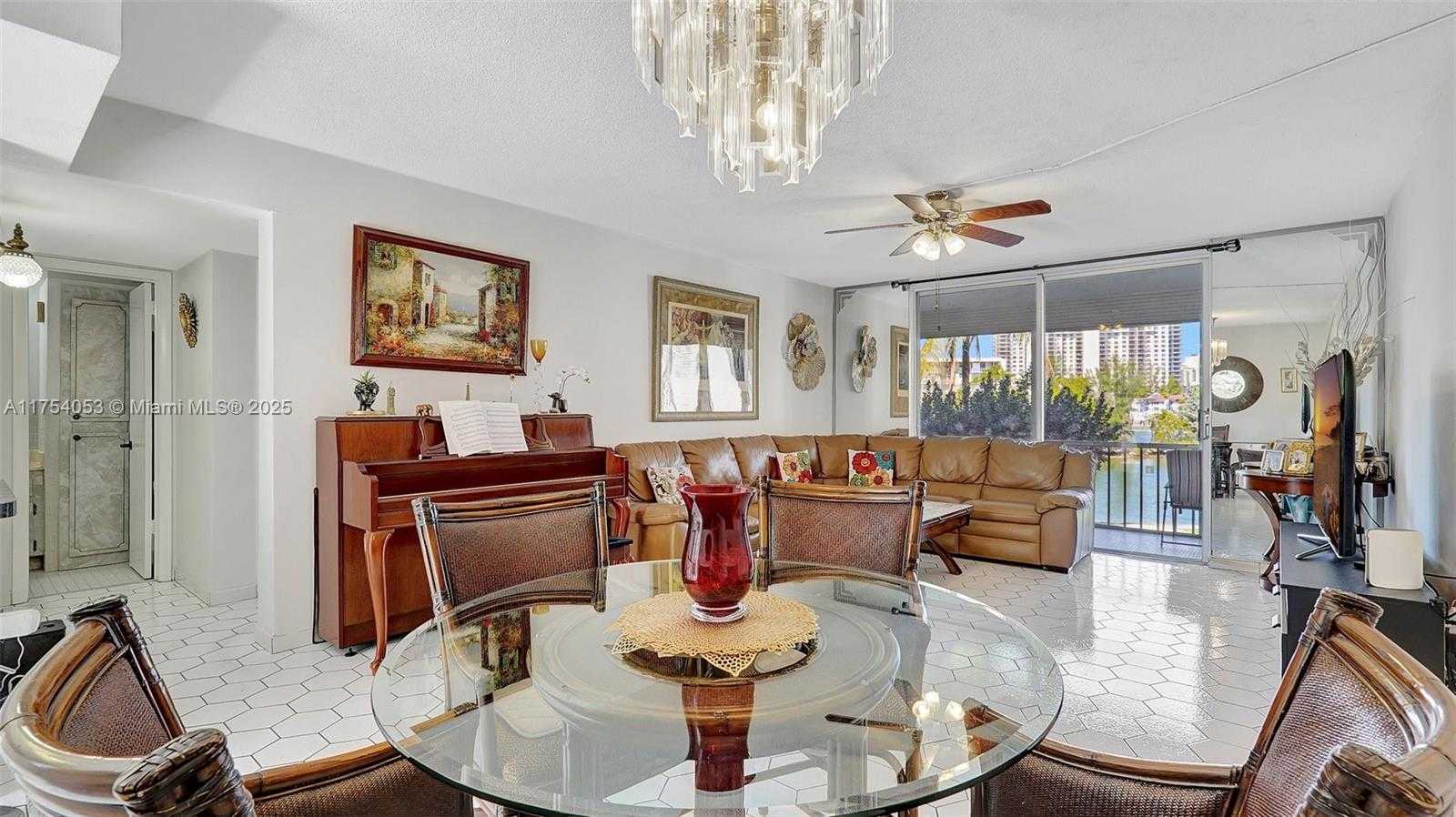Small Image of 3030 MARCOS DR #T205, Aventura Number 5