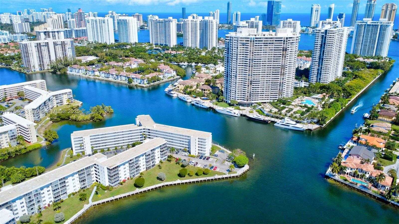 Small Image of 3030 MARCOS DR #T205, Aventura Number 60