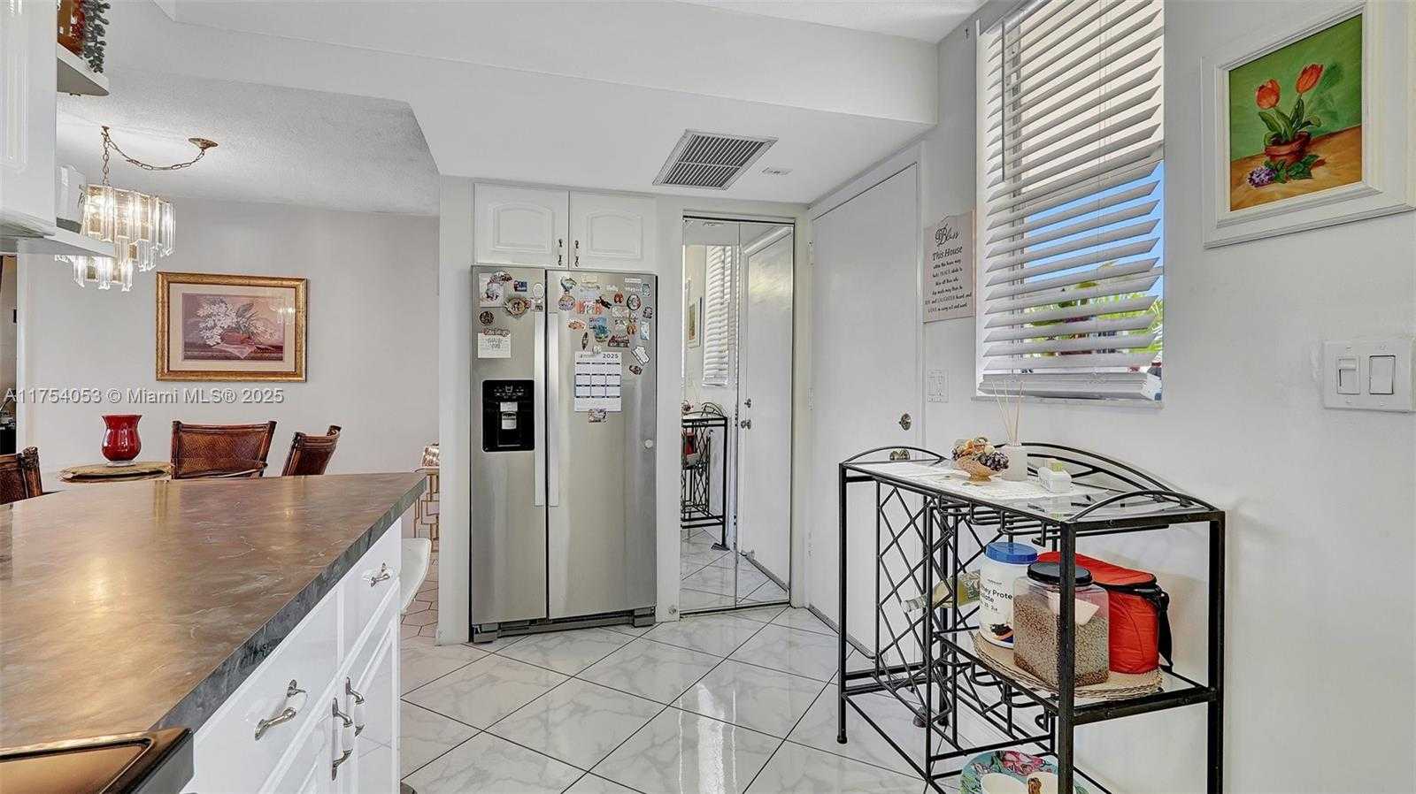 Small Image of 3030 MARCOS DR #T205, Aventura Number 9