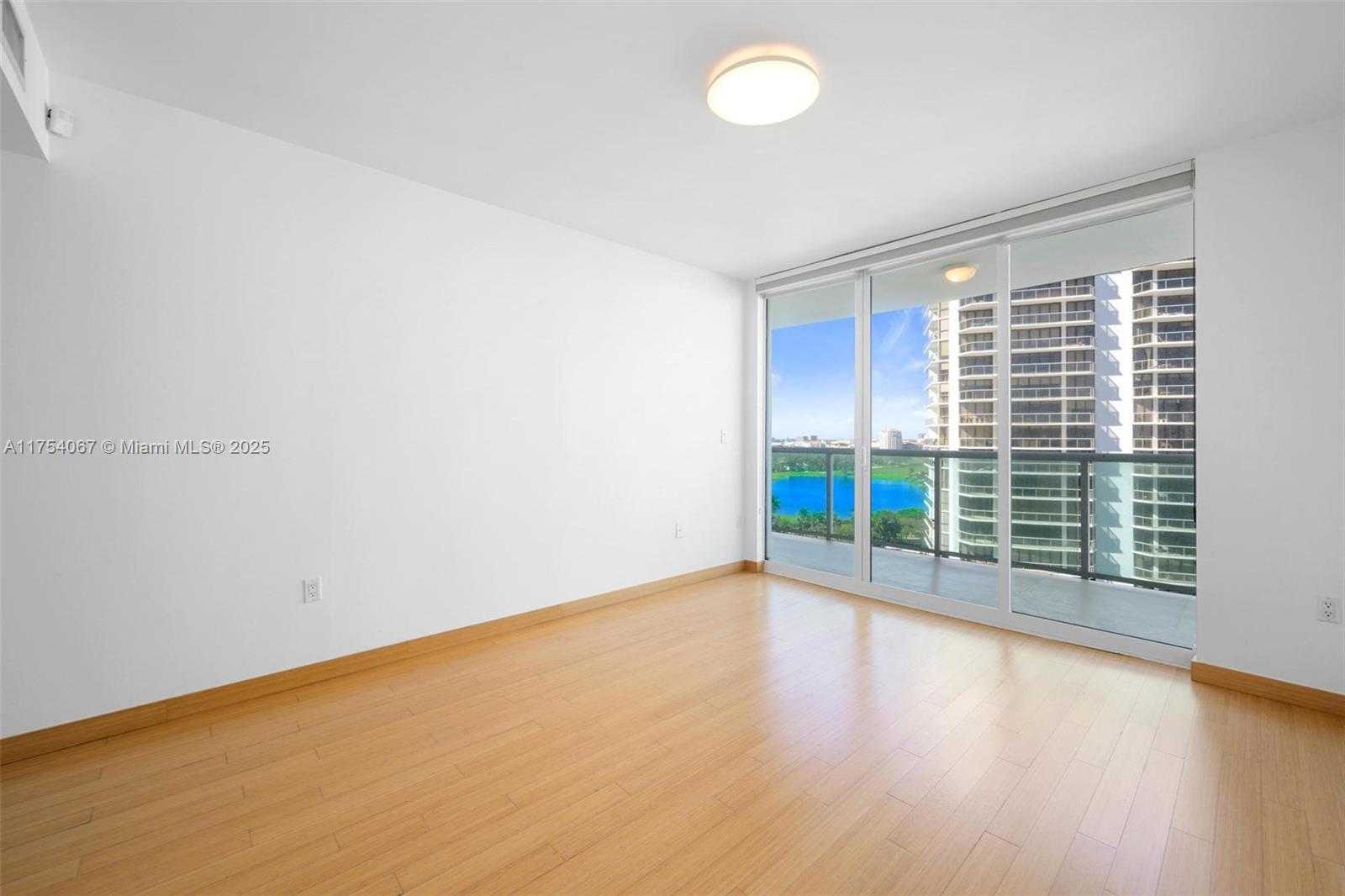 Small Image of 20201 EAST COUNTRY CLUB DR #1502, Aventura Number 19