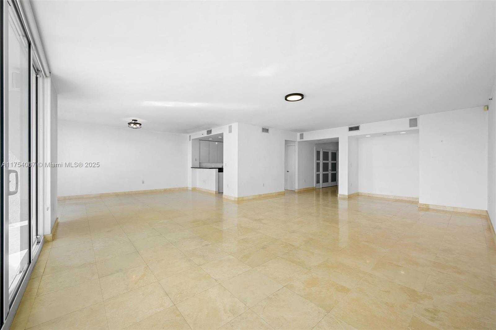 Small Image of 20201 EAST COUNTRY CLUB DR #1502, Aventura Number 4