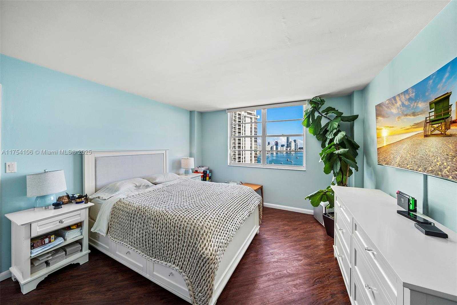 Small Image of 5 ISLAND AVE #15G, Miami Beach Number 13