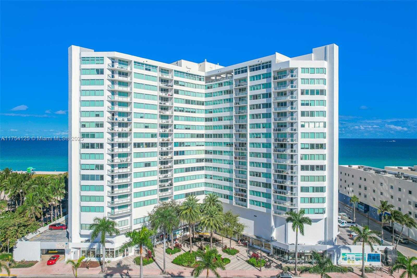 Small Image of 7135 COLLINS AVE #1424, Miami Beach Number 2