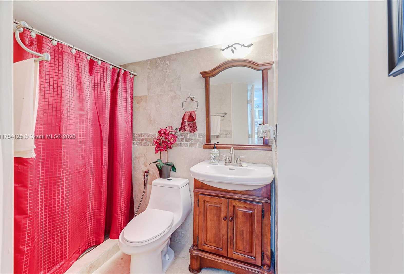 Small Image of 7135 COLLINS AVE #1424, Miami Beach Number 20