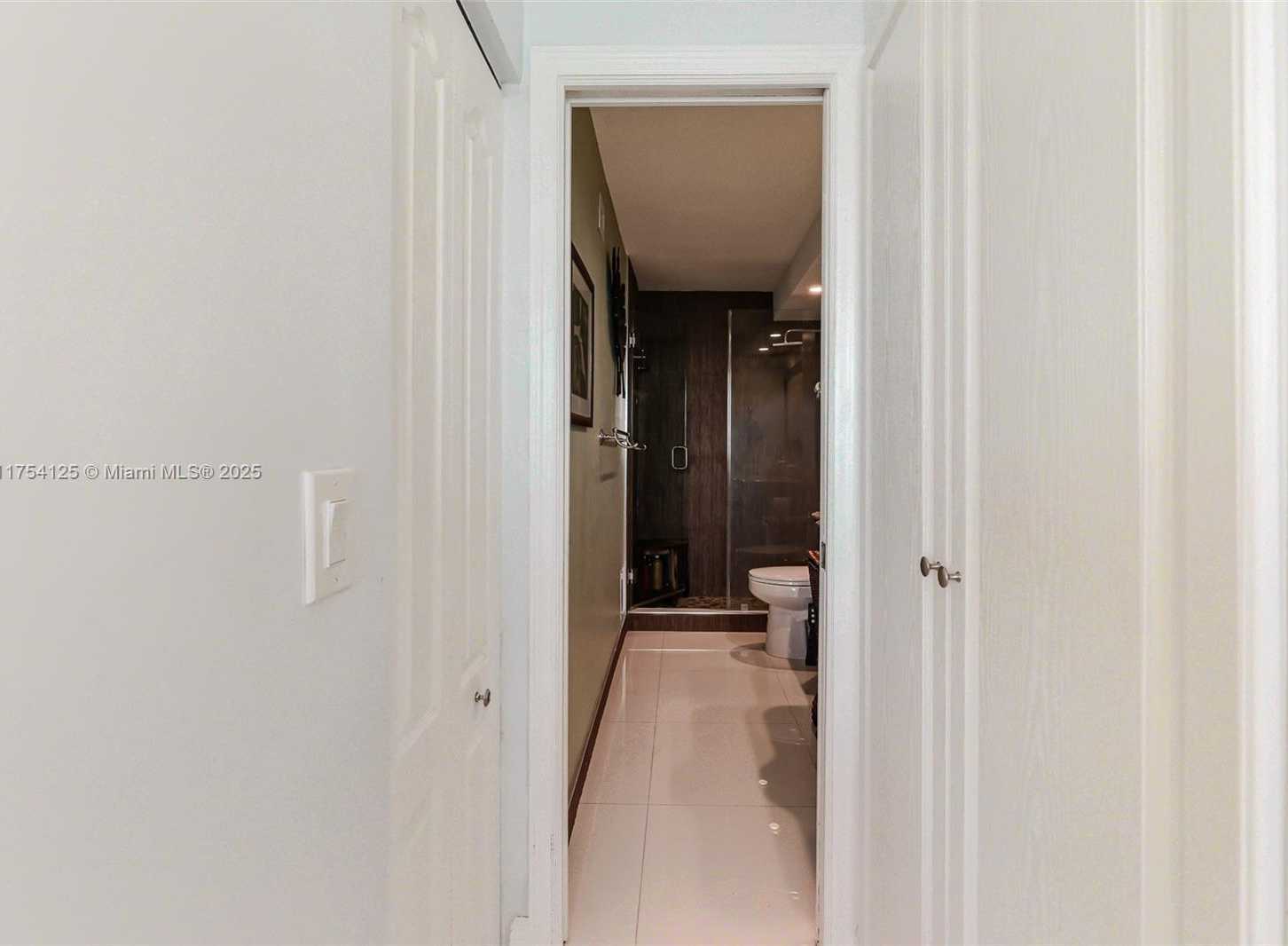 Small Image of 7135 COLLINS AVE #1424, Miami Beach Number 24
