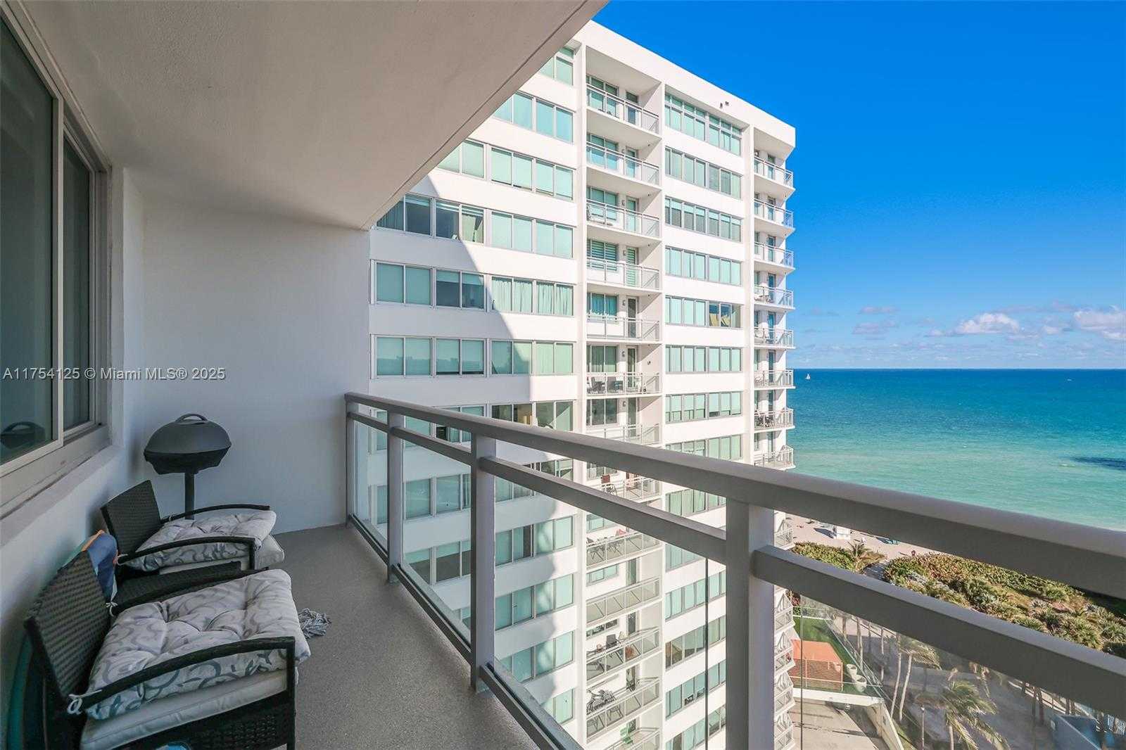 Small Image of 7135 COLLINS AVE #1424, Miami Beach Number 4