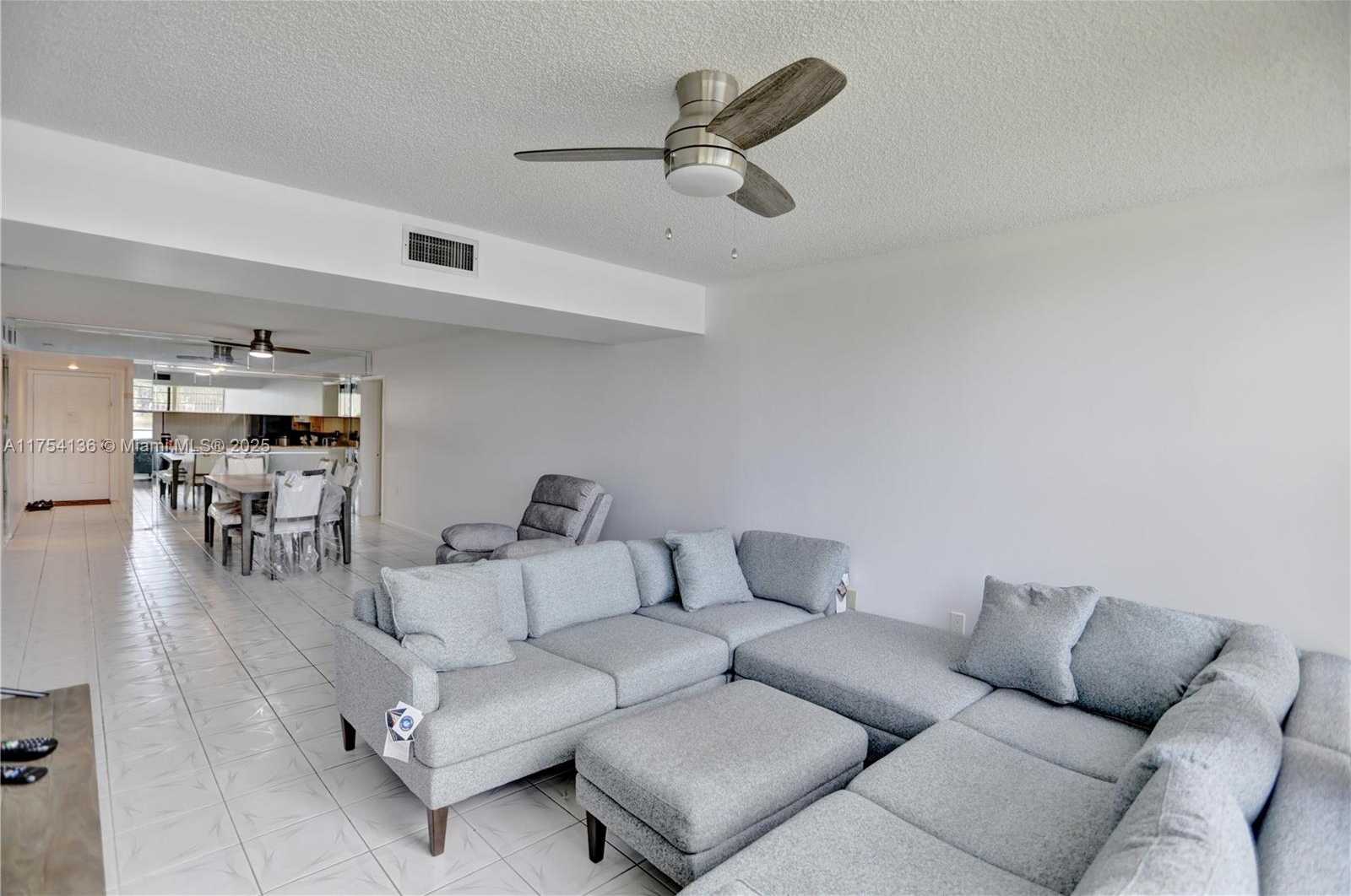 Small Image of 1524 WHITEHALL DR #102, Davie Number 7