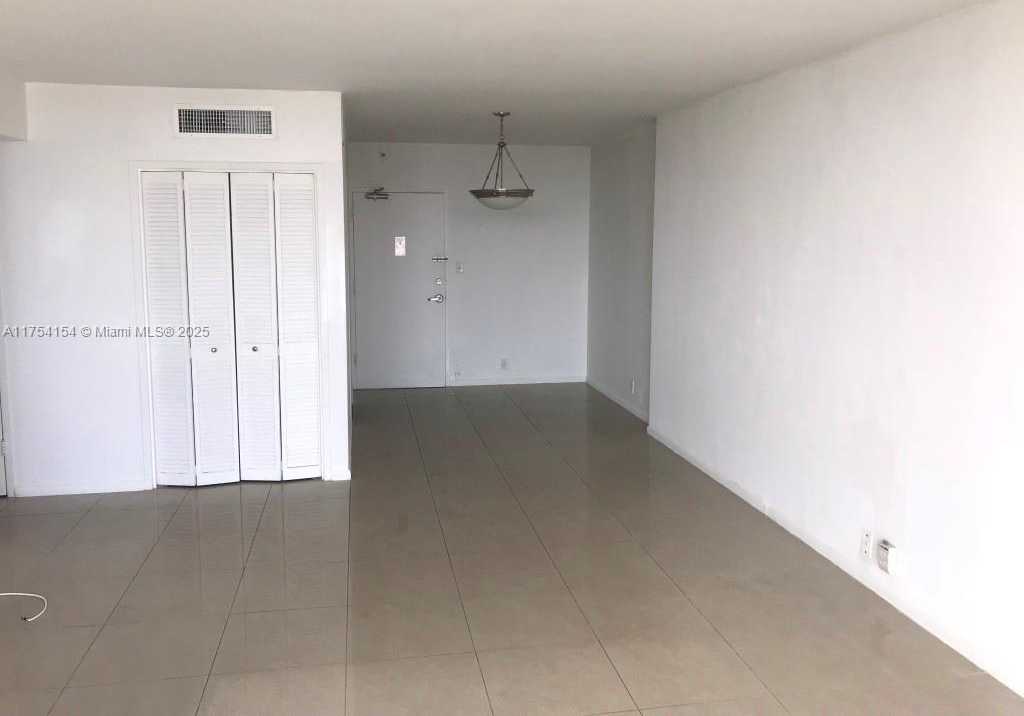 Small Image of 1000 WEST AVE #908, Miami Beach Number 6