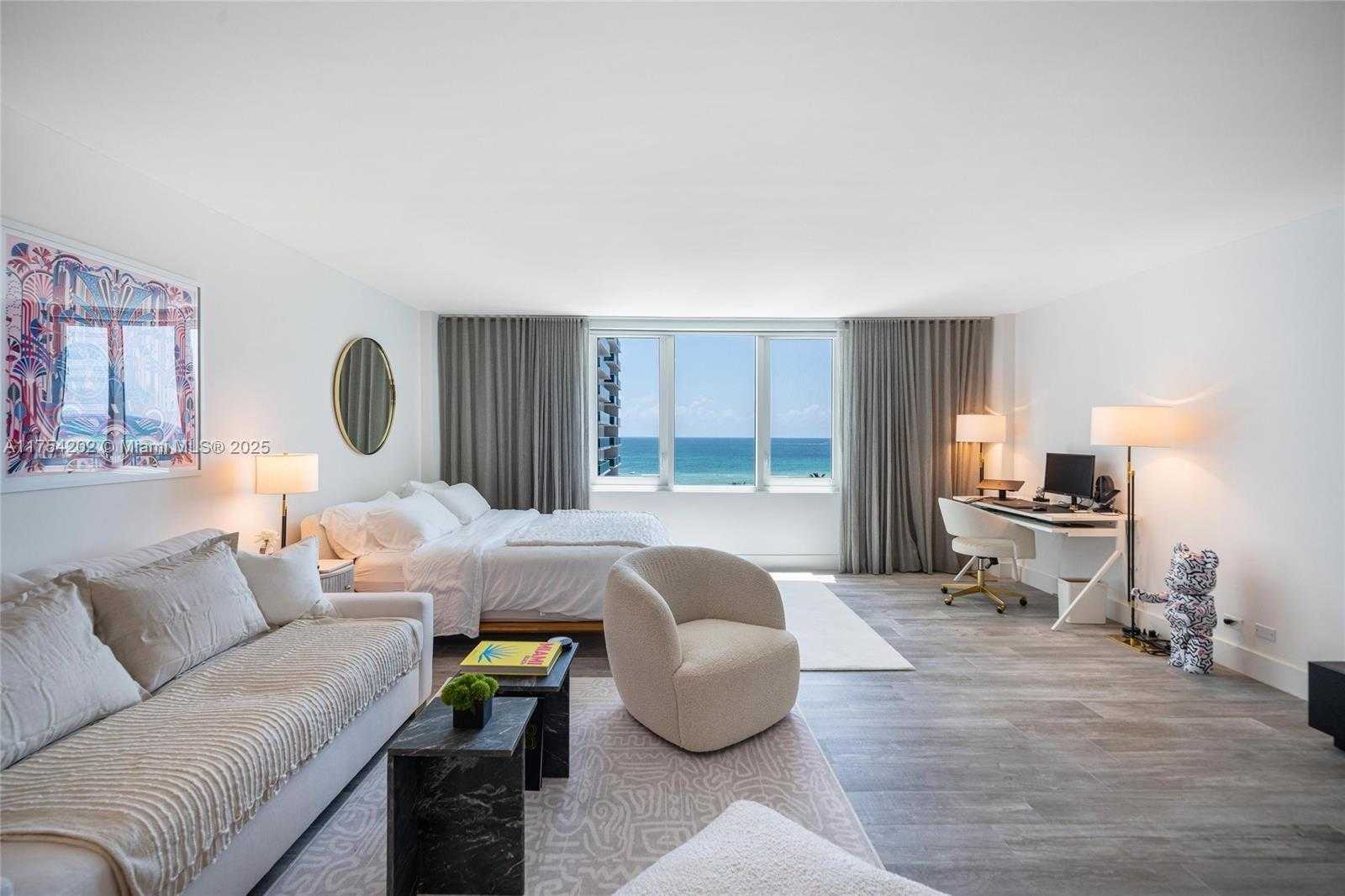 Small Image of 2301 COLLINS AVE #742, Miami Beach Number 2