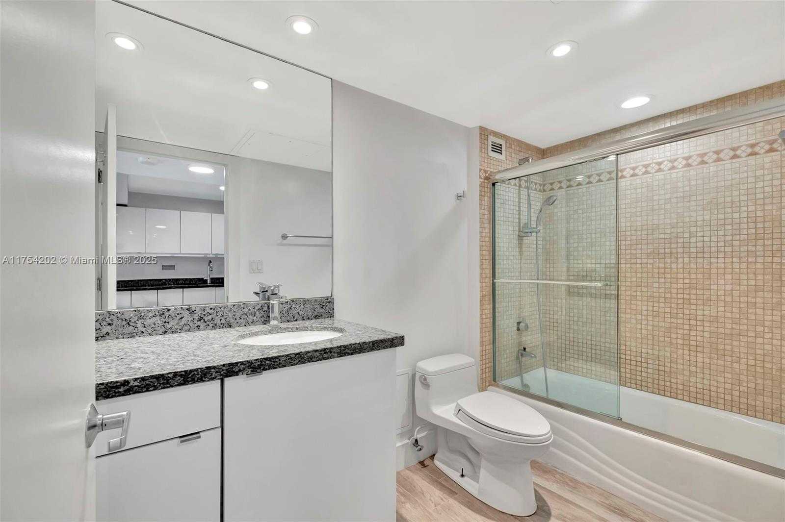 Small Image of 2301 COLLINS AVE #742, Miami Beach Number 56