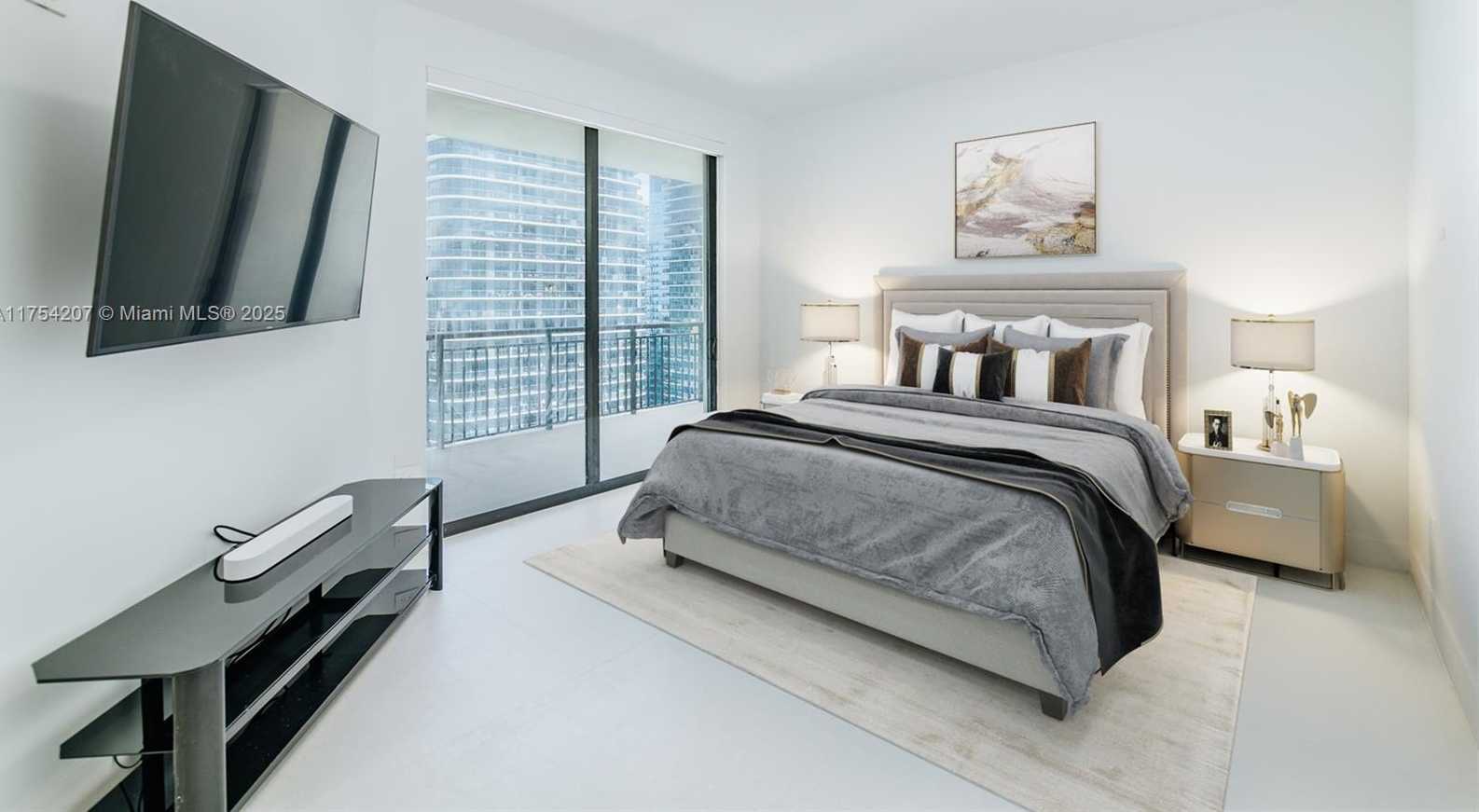 Small Image of 999 SOUTH WEST 1ST AVE #PH05, Miami Number 10