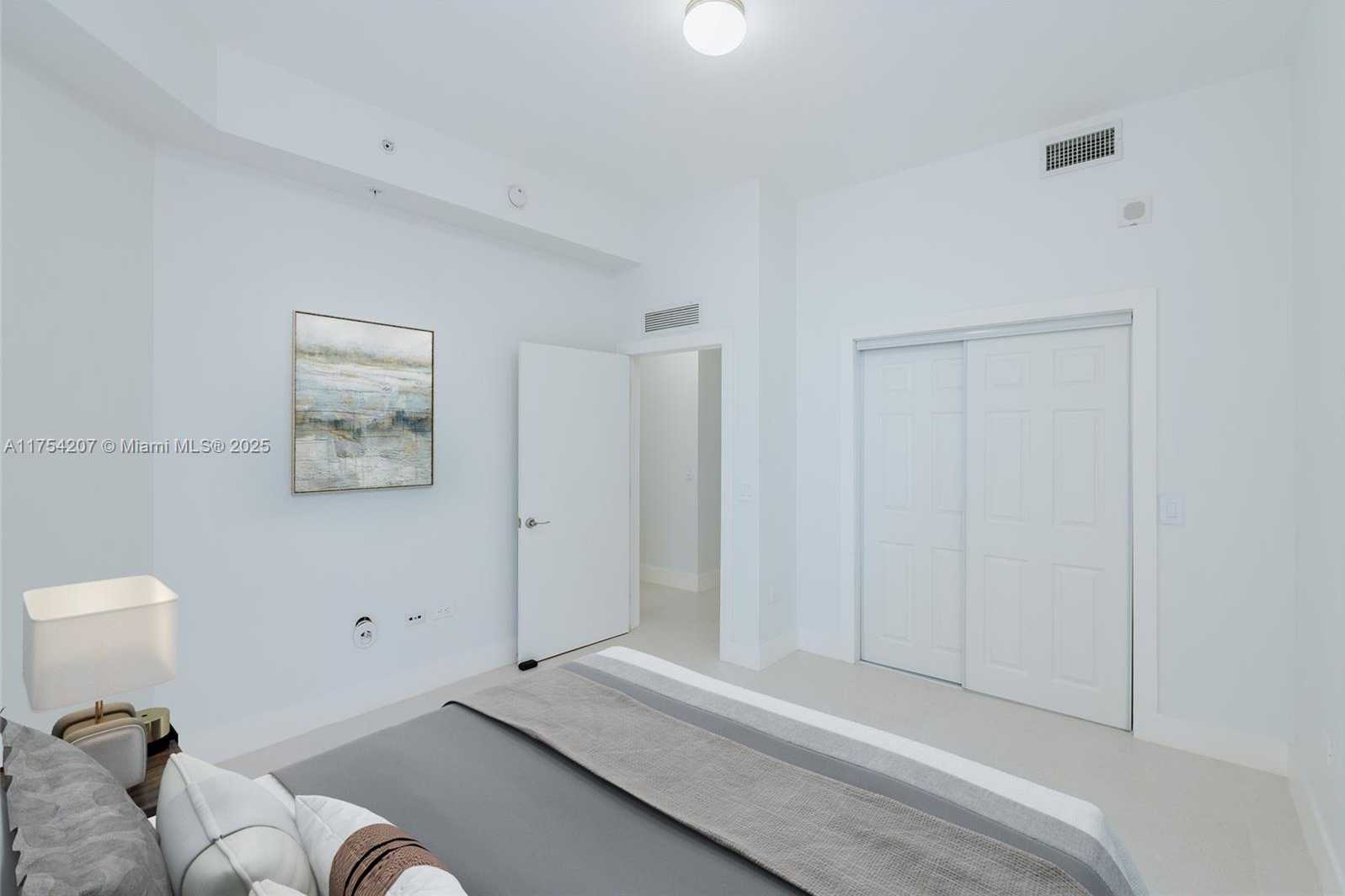 Small Image of 999 SOUTH WEST 1ST AVE #PH05, Miami Number 11