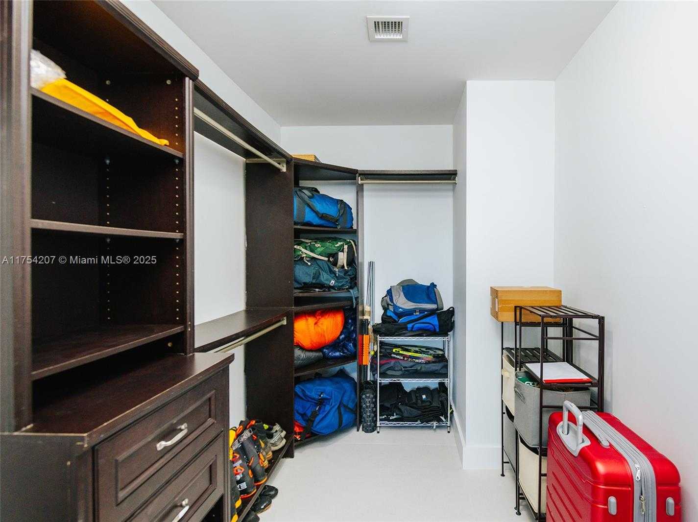 Small Image of 999 SOUTH WEST 1ST AVE #PH05, Miami Number 13