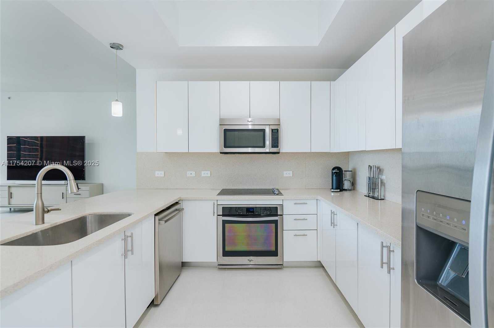 Small Image of 999 SOUTH WEST 1ST AVE #PH05, Miami Number 5