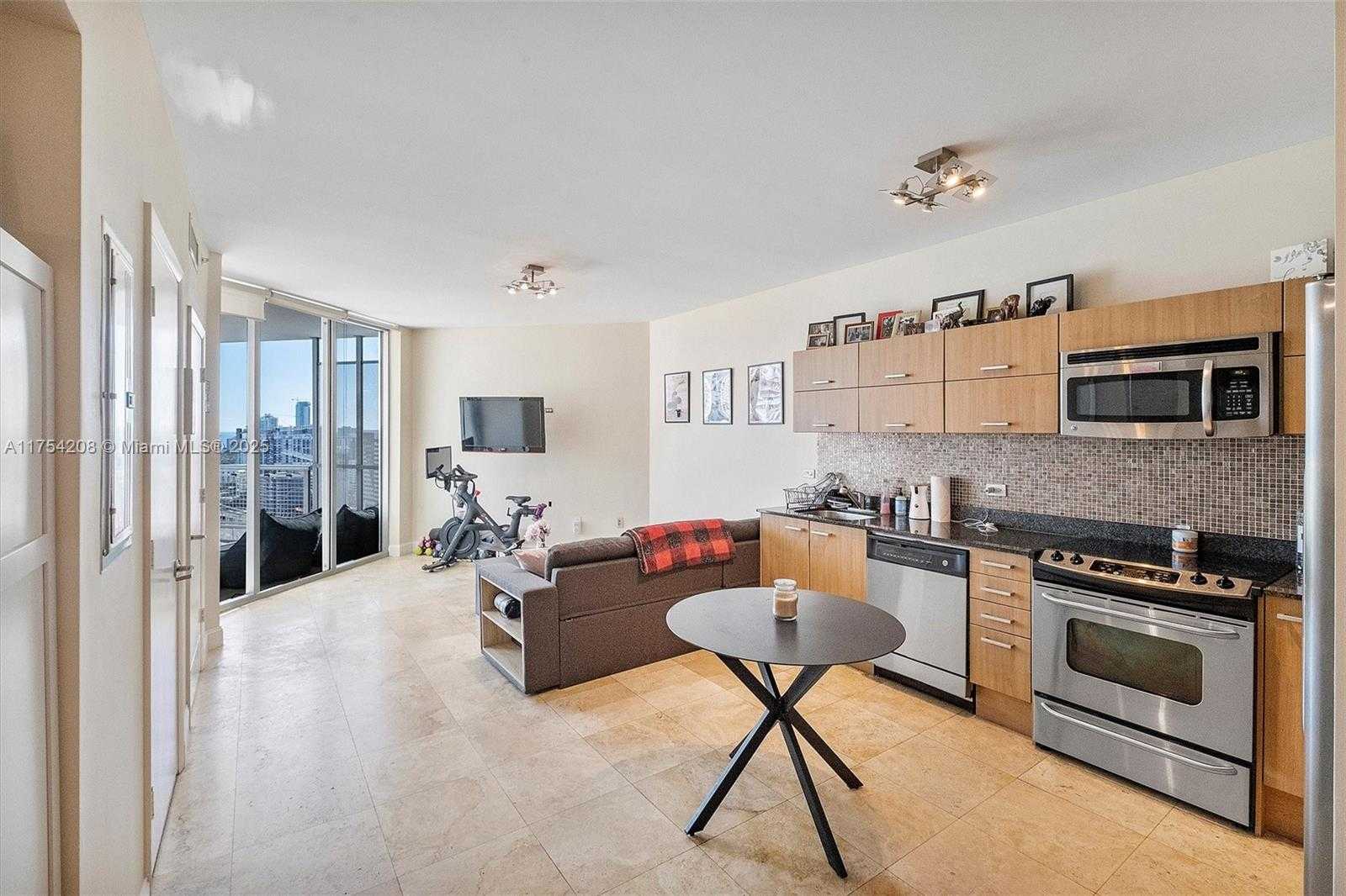 Small Image of 350 SOUTH MIAMI AVE #2810, Miami Number 4