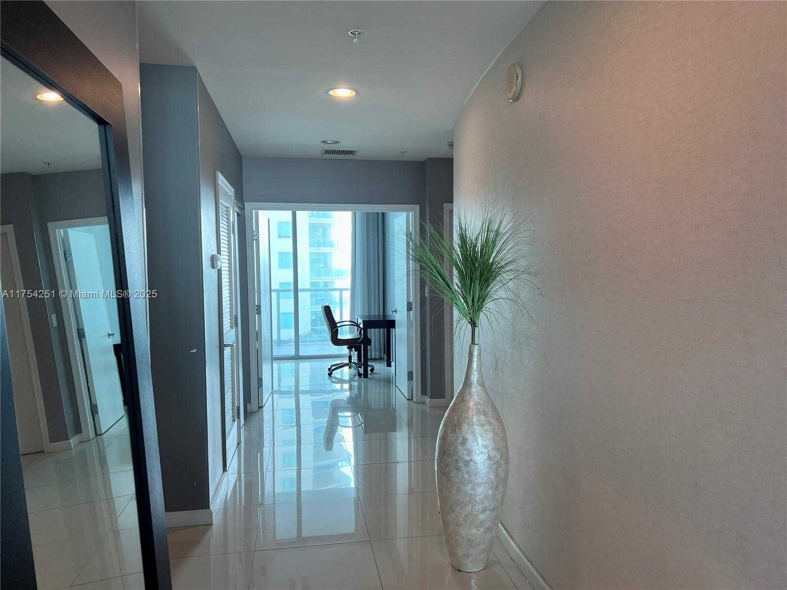Small Image of 7928 EAST DR #705, North Bay Village Number 6